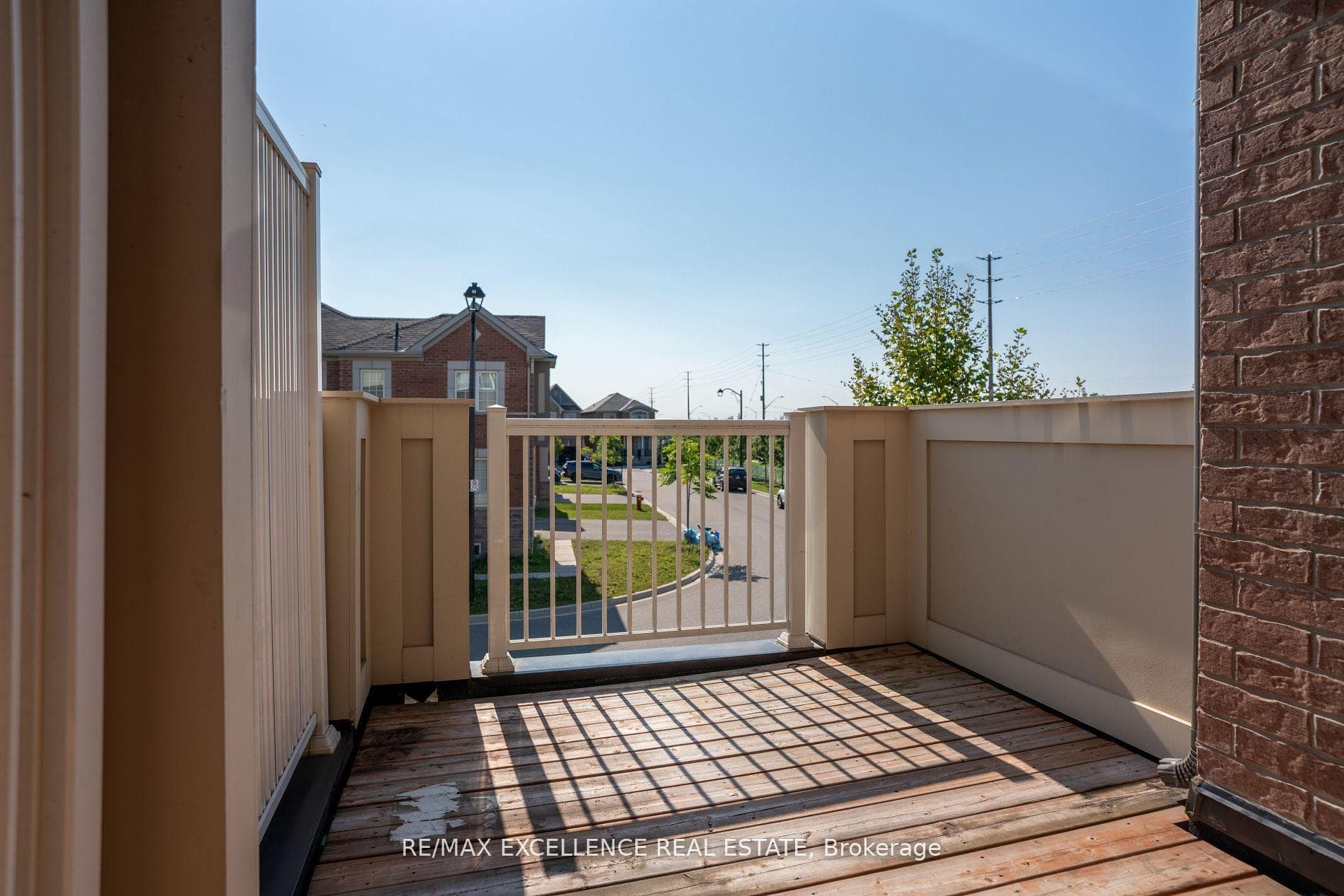 527 Fir Court photo 2