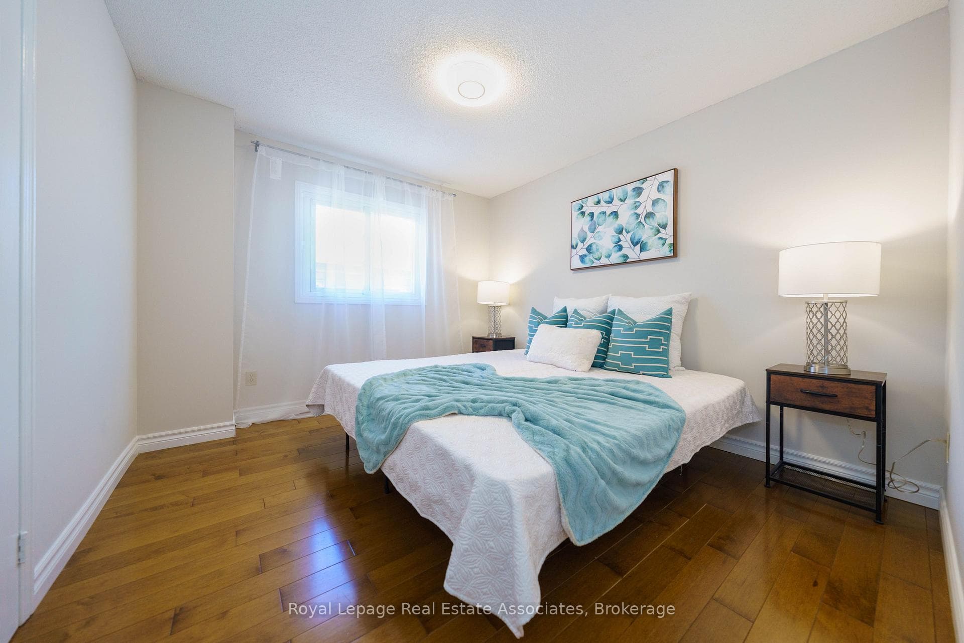 6763 Dolmage Court photo 16
