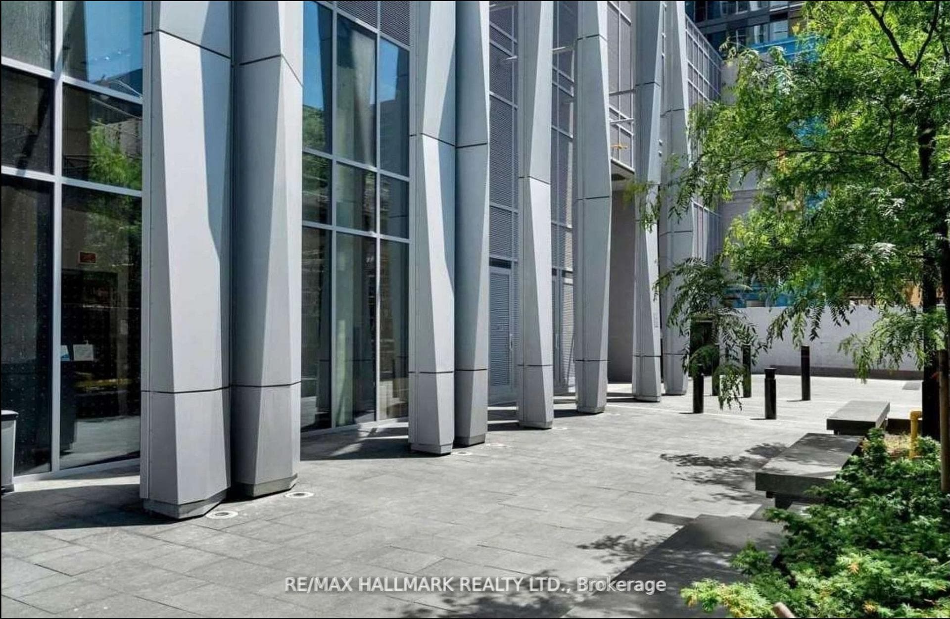 1 Yorkville Avenue Unit 3708 photo 16