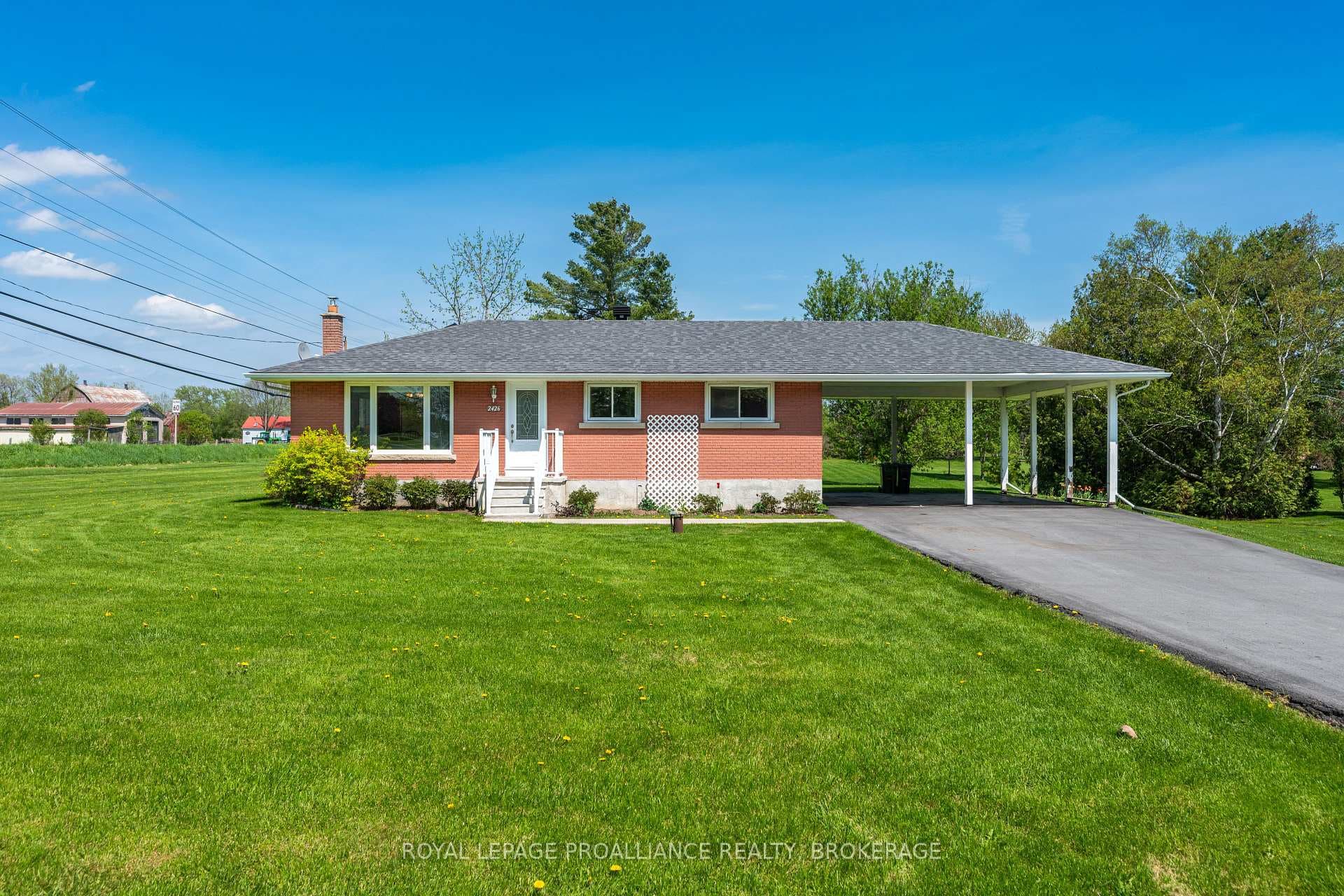 2426 Cole Hill Road photo 2