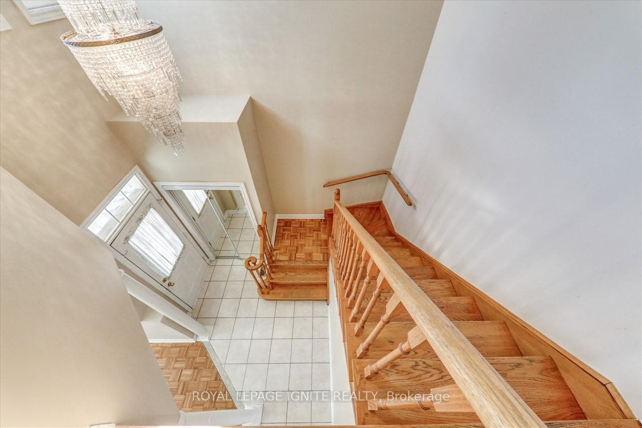 46 Skylark Drive photo 13
