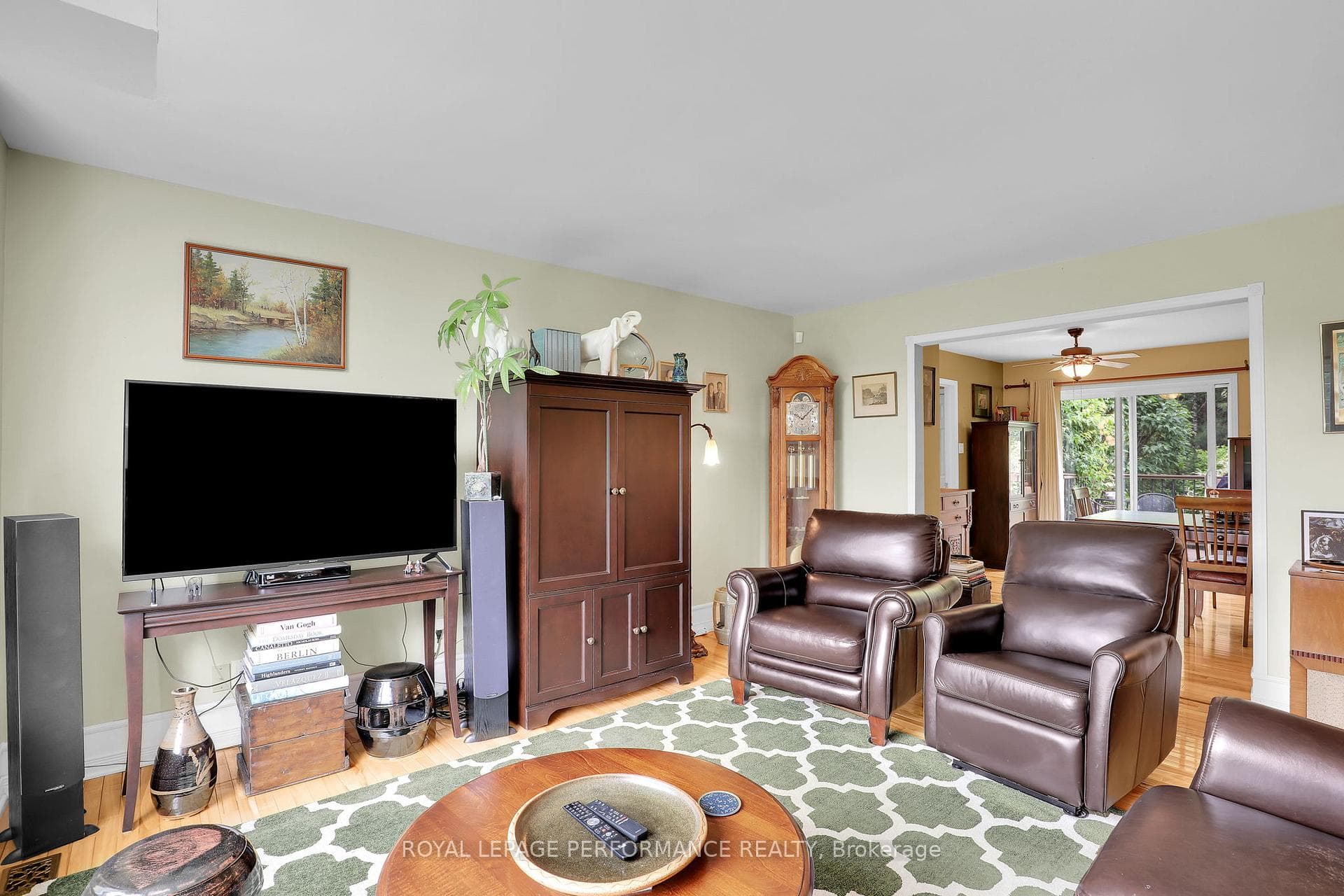 6115 Kaycourt Drive photo 9