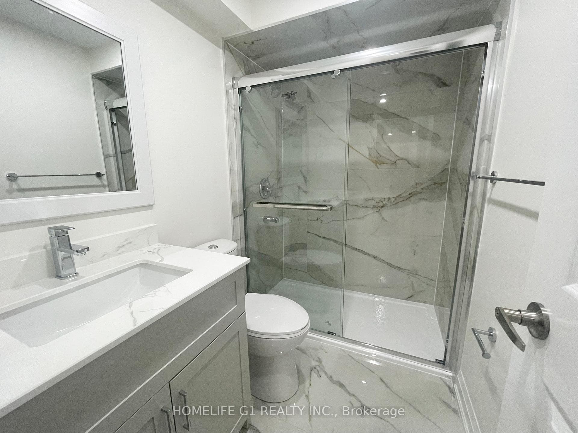 65 Lola Crescent photo 11