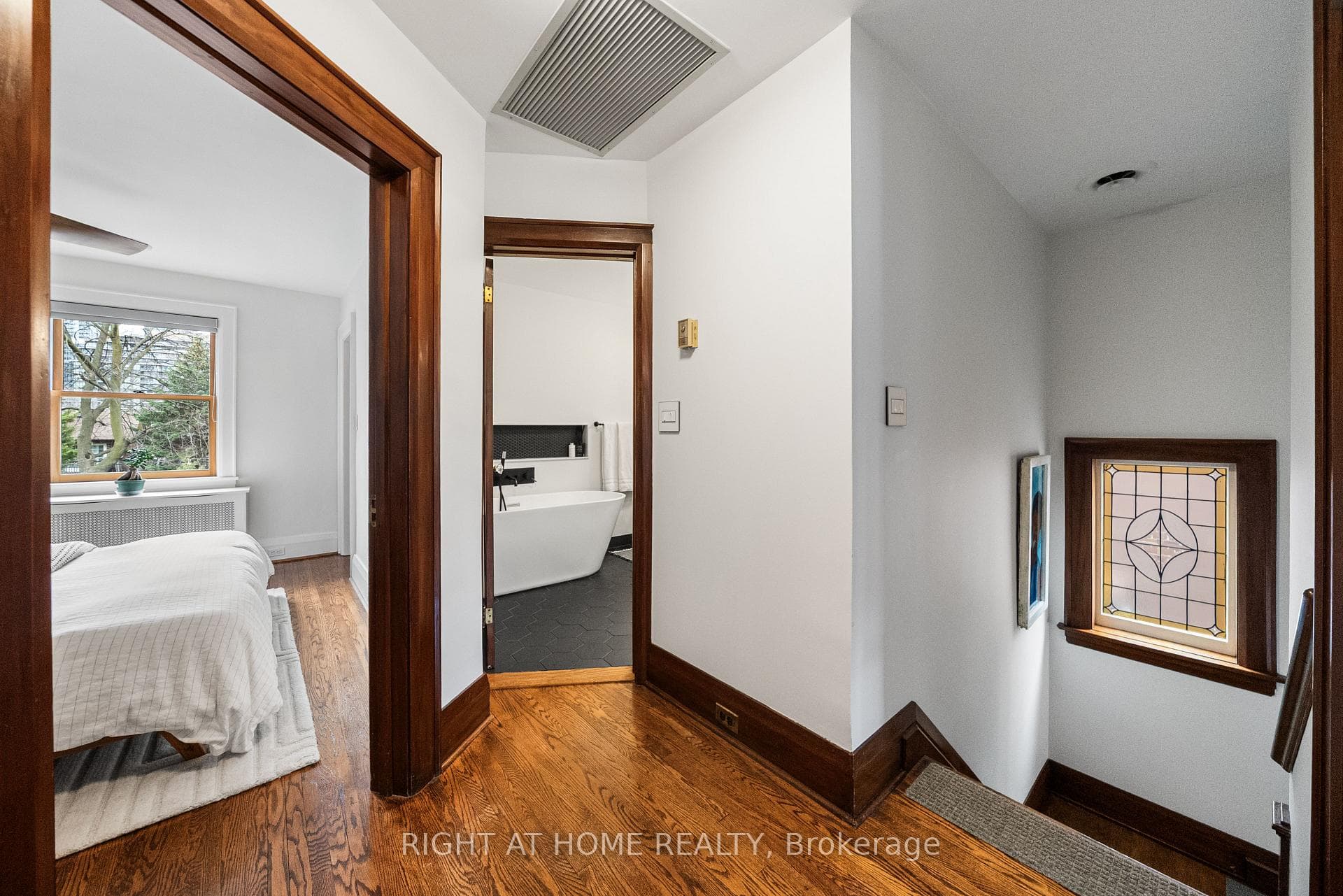 113 Eastbourne Avenue photo 22