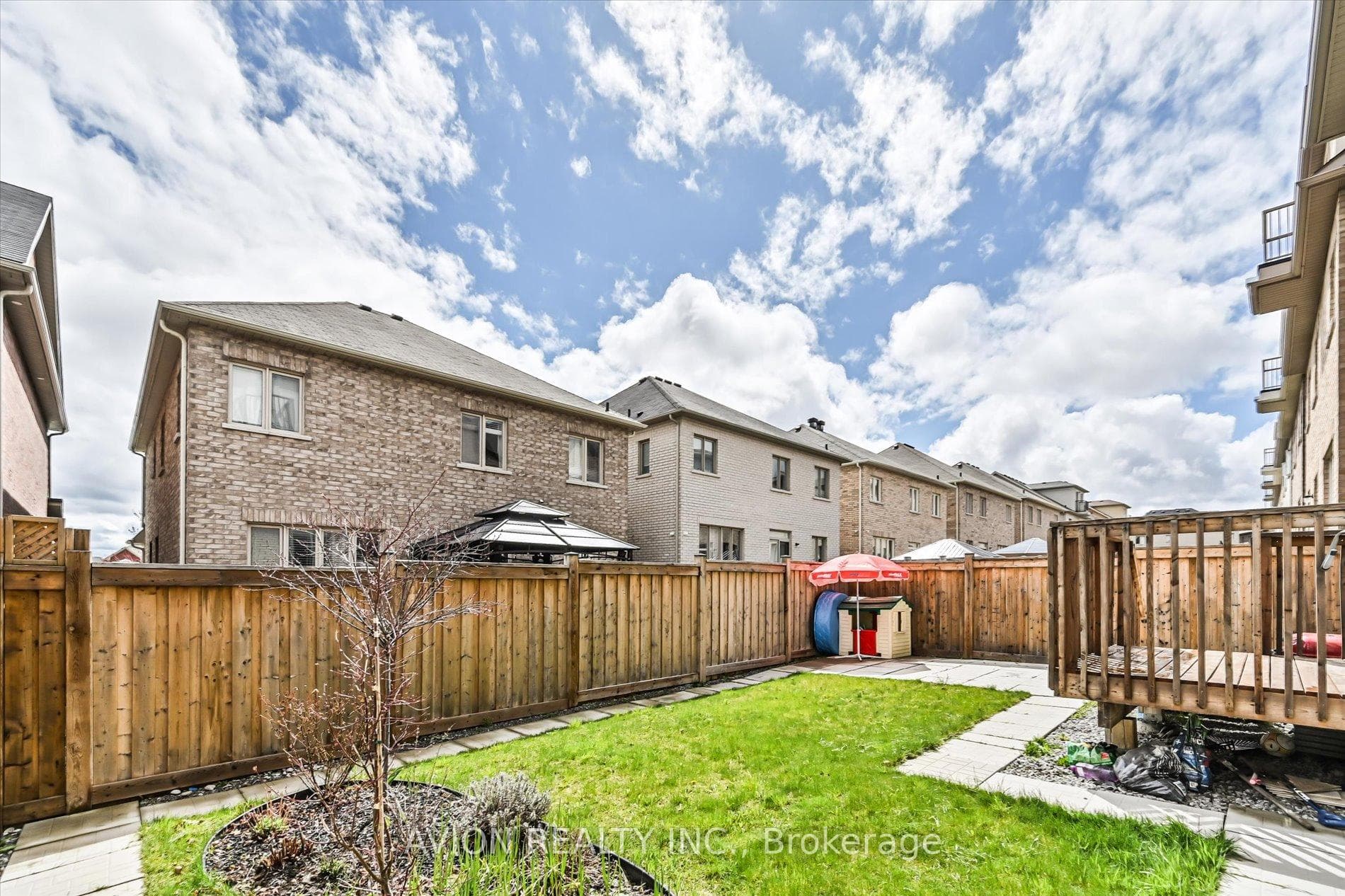 1111 Grainger Trail photo 29