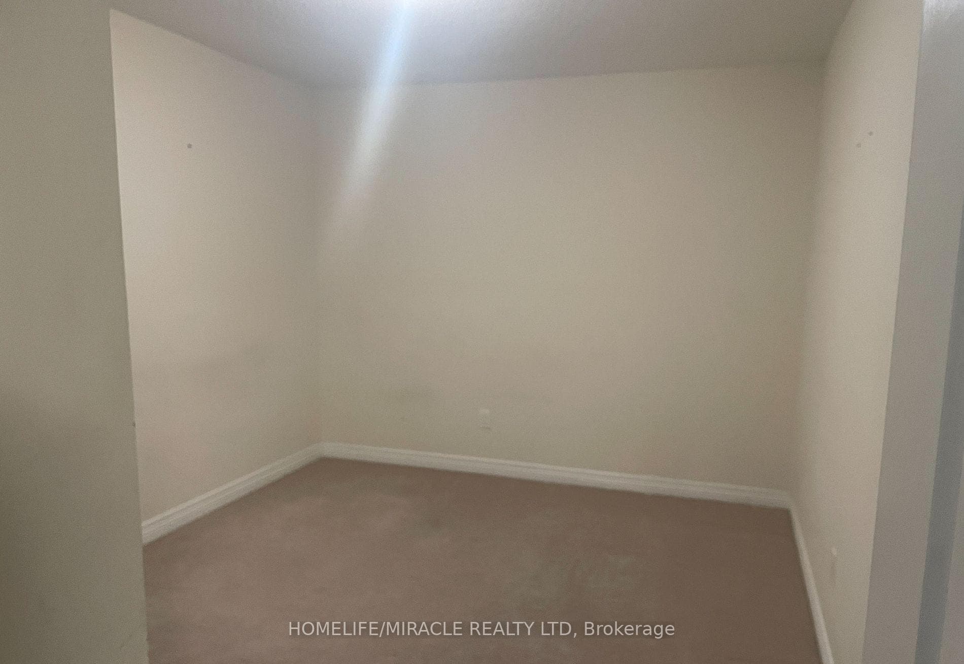 46 Naperton Drive photo 16