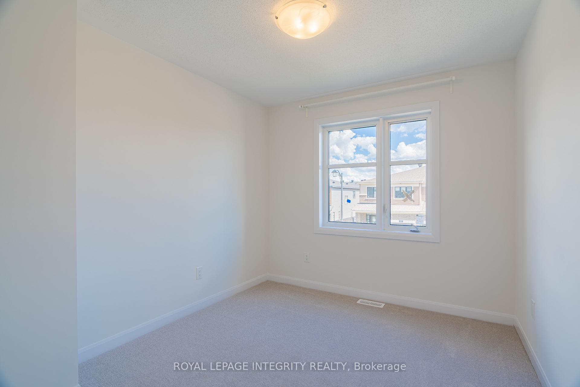 90 OSLER Street photo 21