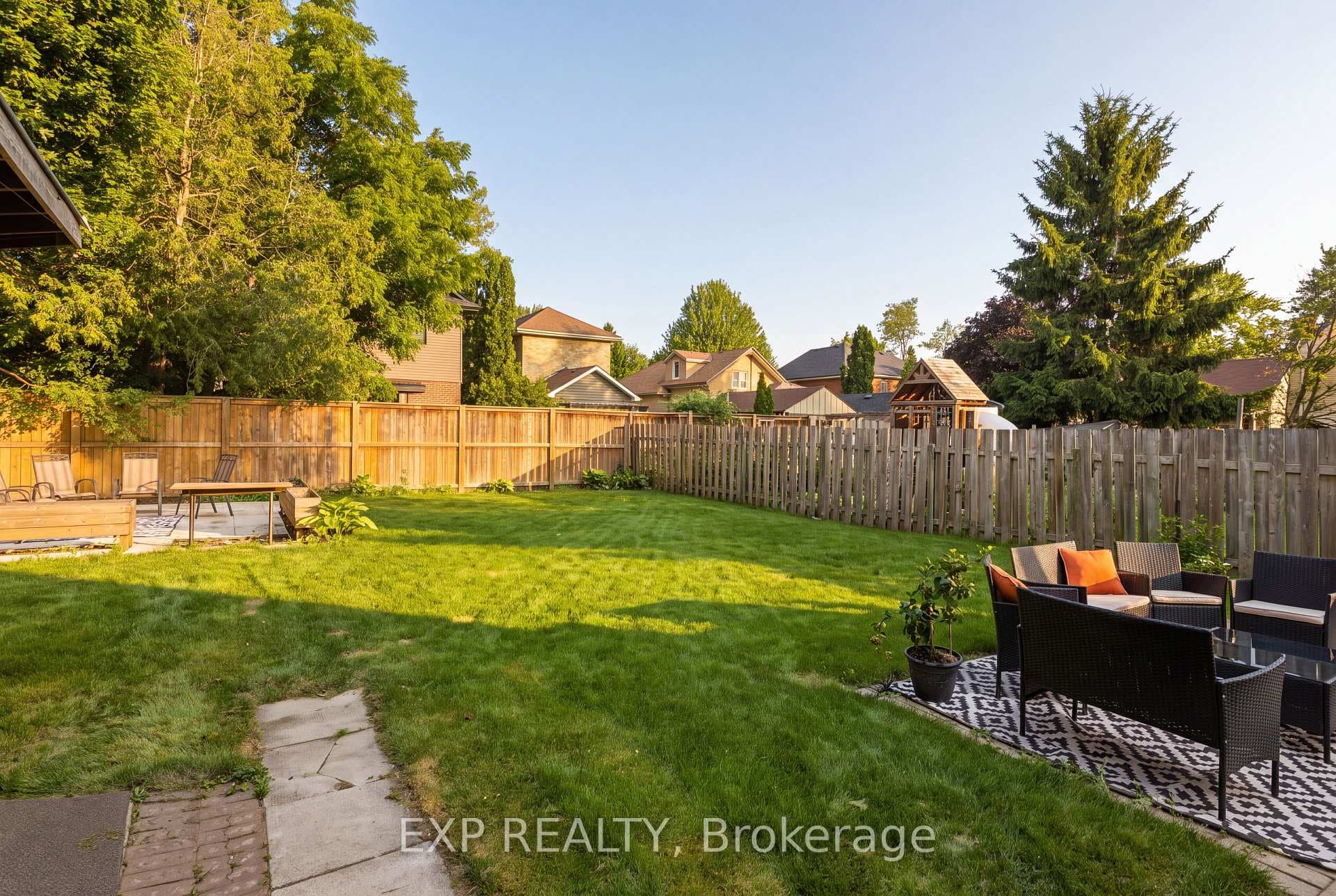 136 Falstaff Street photo 39