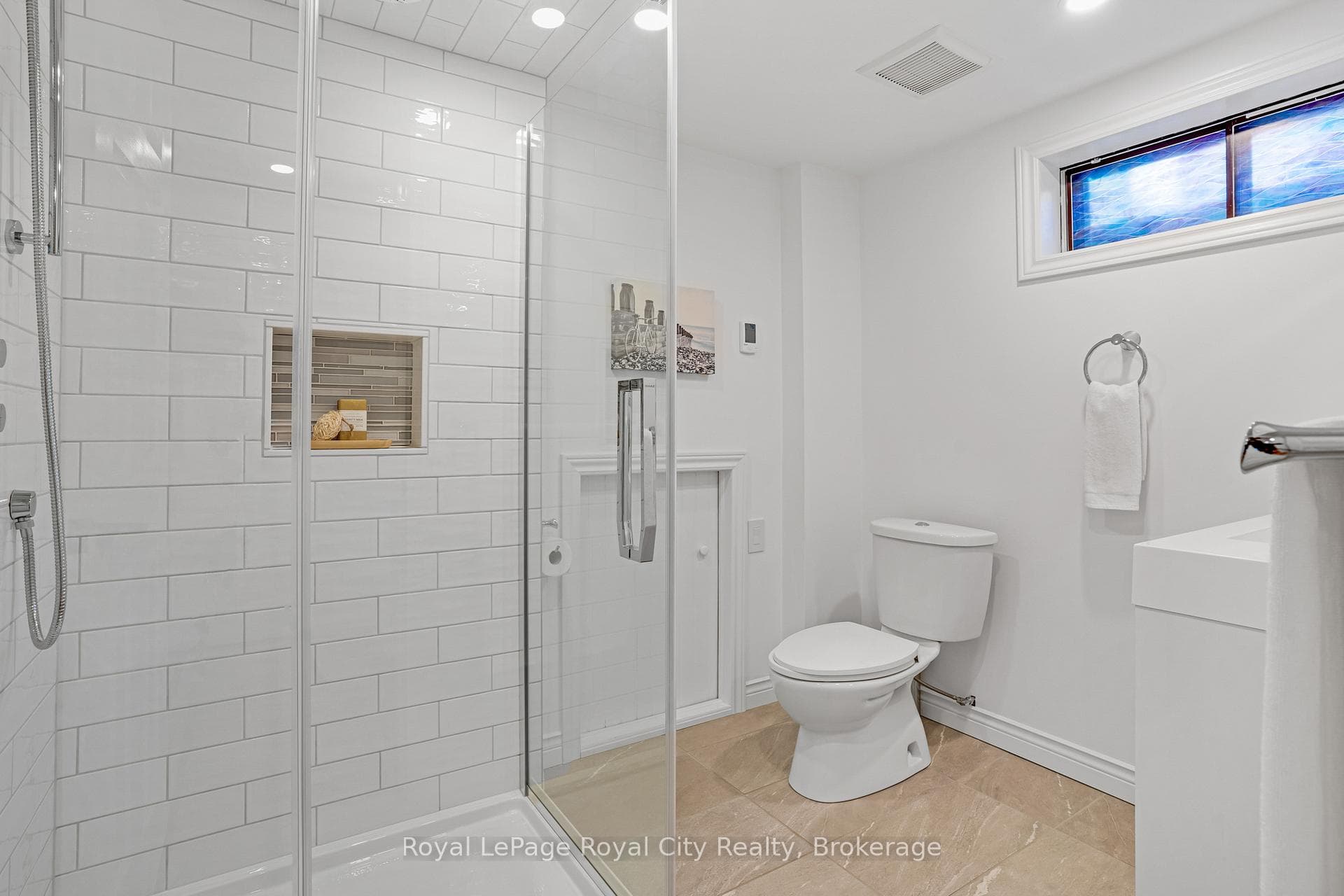 31 Lambert Crescent photo 39