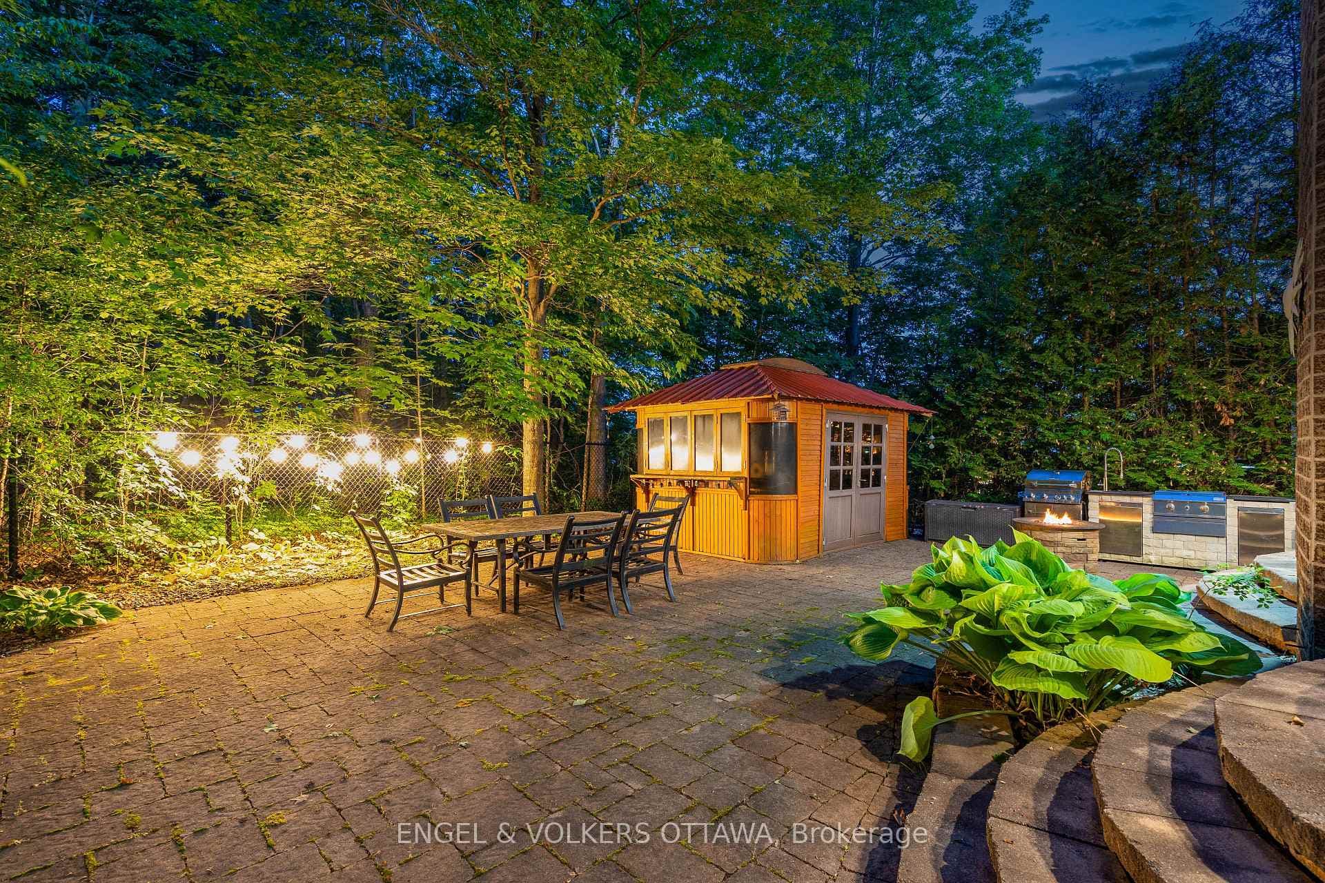 8 Glenrill Place photo 43