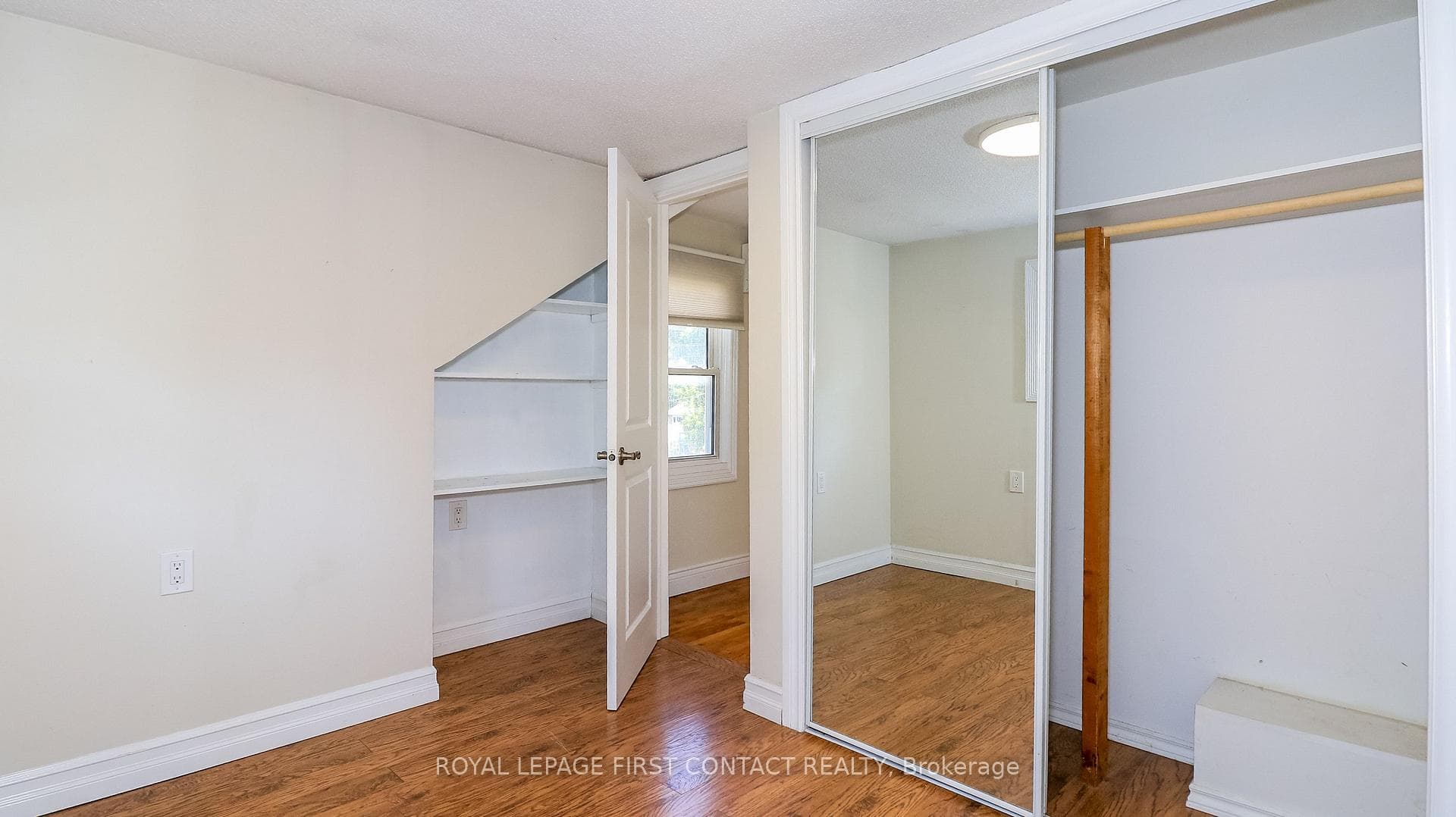 47 Campbell Avenue photo 28