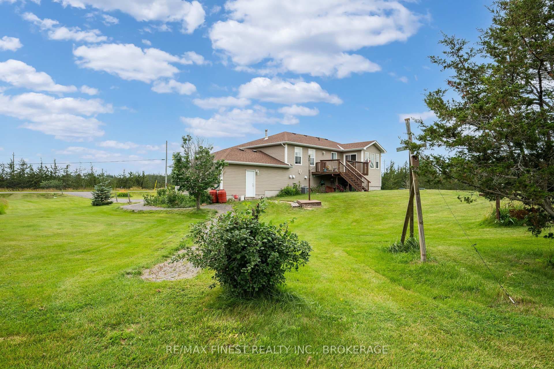 245 Pleasant Drive photo 39