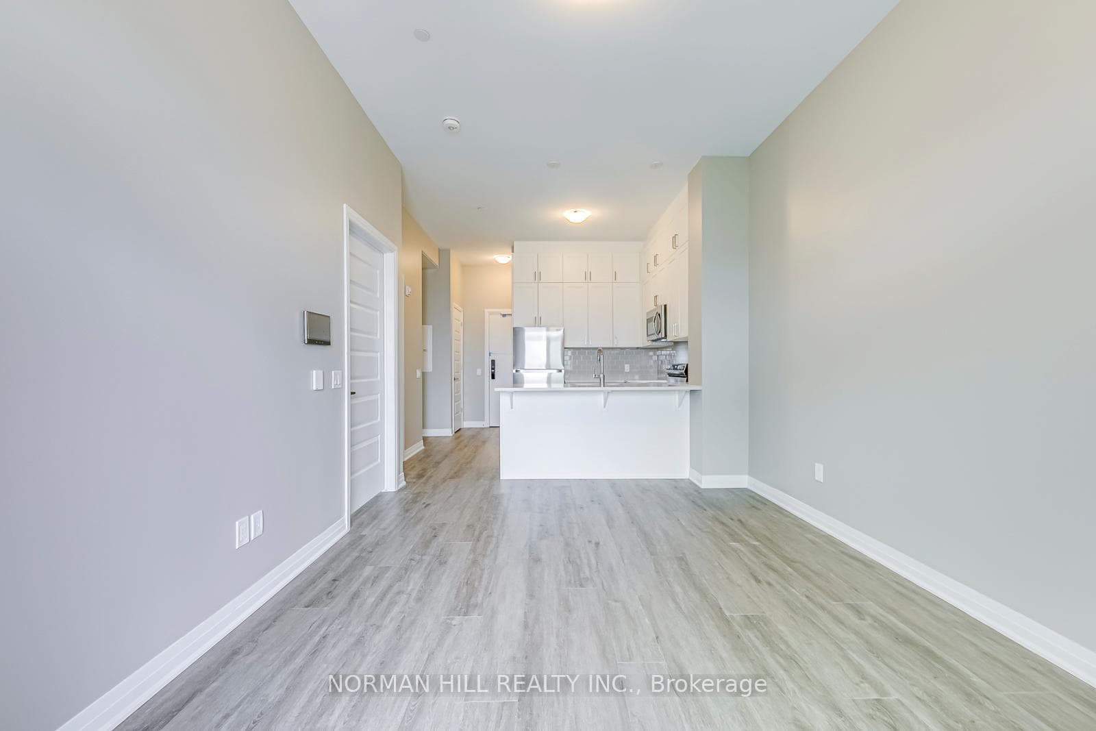 460 Gordon Krantz Avenue Unit 607 photo 19