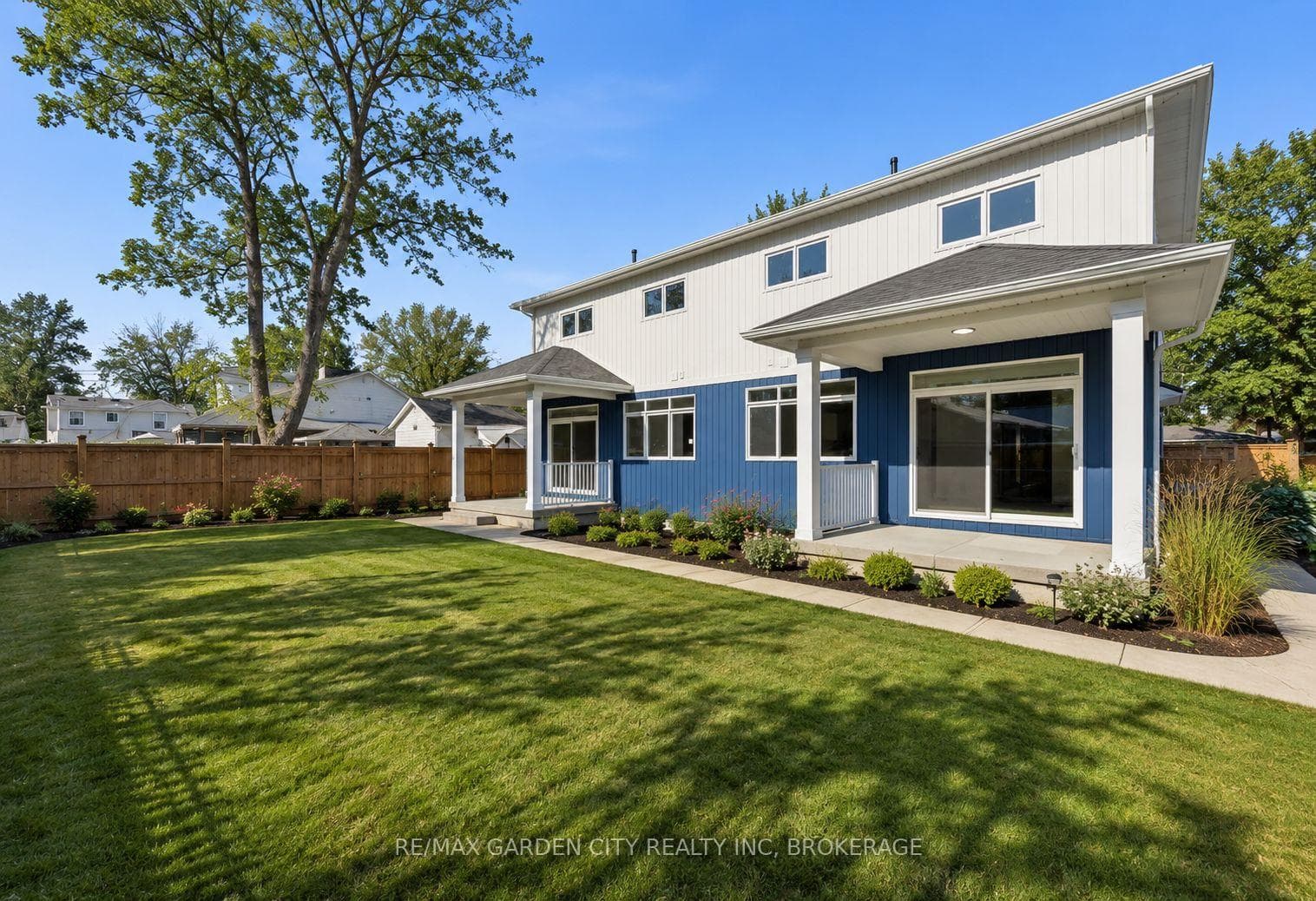 3693 ELM Street photo 2