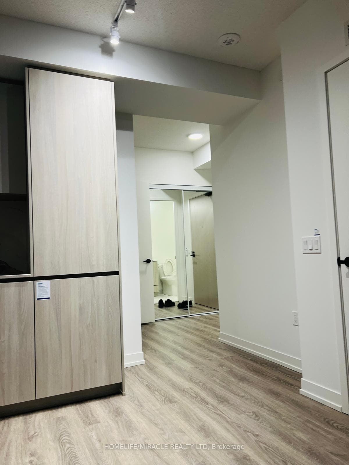 8 Interchange Way Unit 5215 photo 8