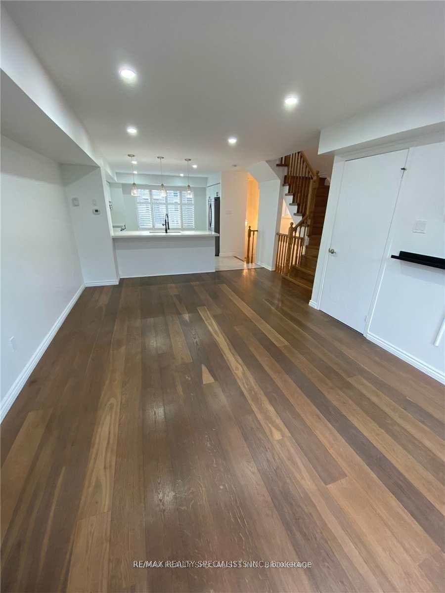3108 Eglinton Avenue Unit 100 photo 12