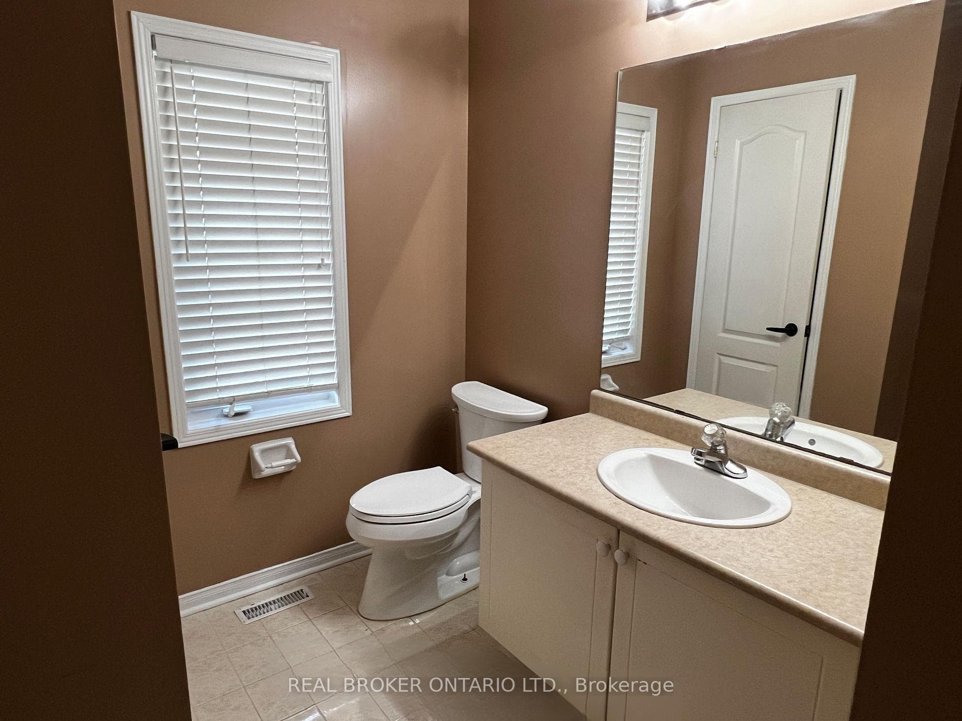 7315 Lowville Heights photo 12