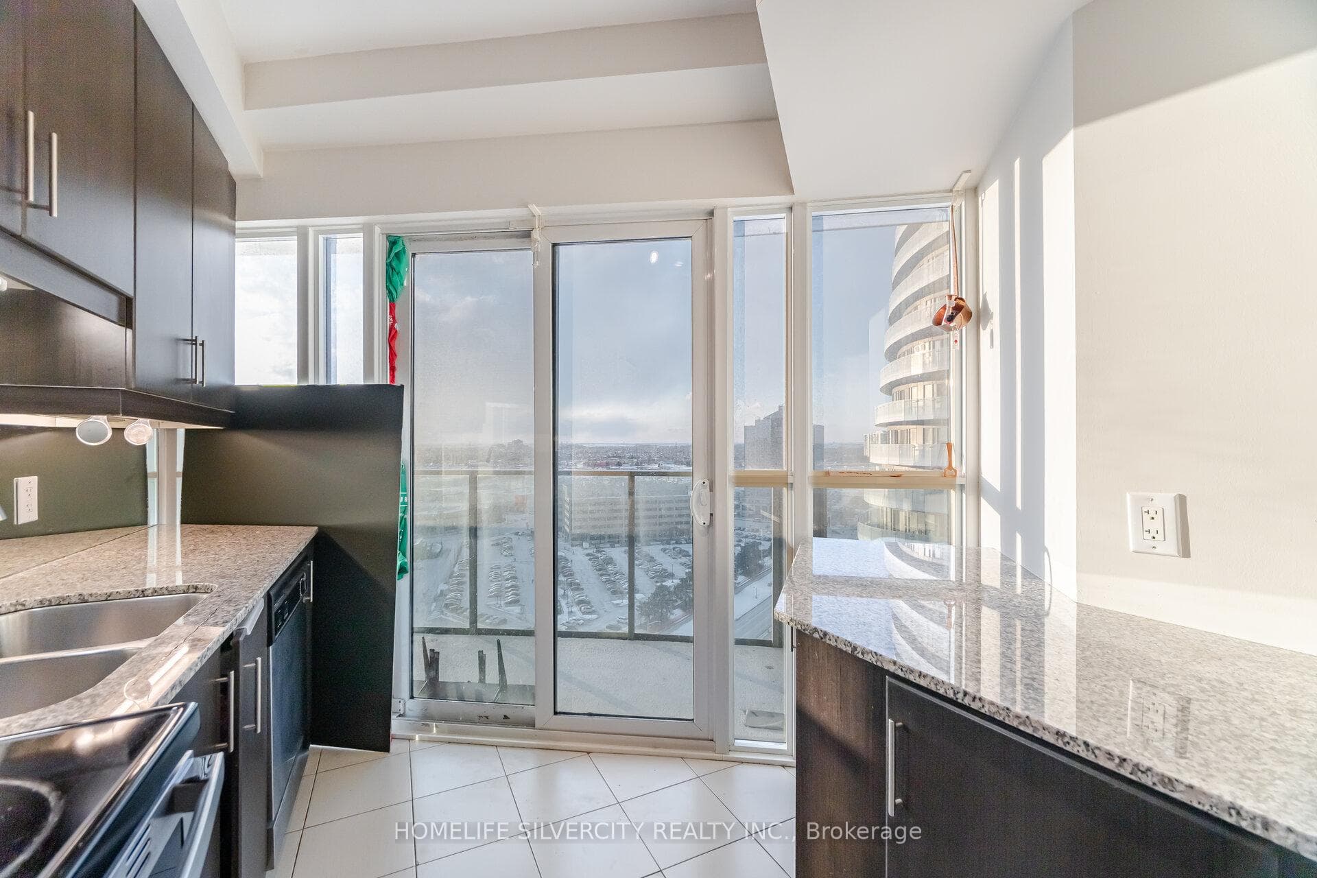 60 Absolute Avenue Unit 1805 photo 12