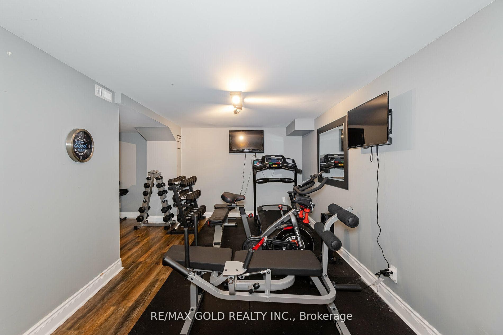 59 Royal Valley Drive photo 34