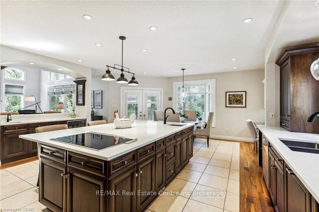 265 RIVERVIEW Place photo 18
