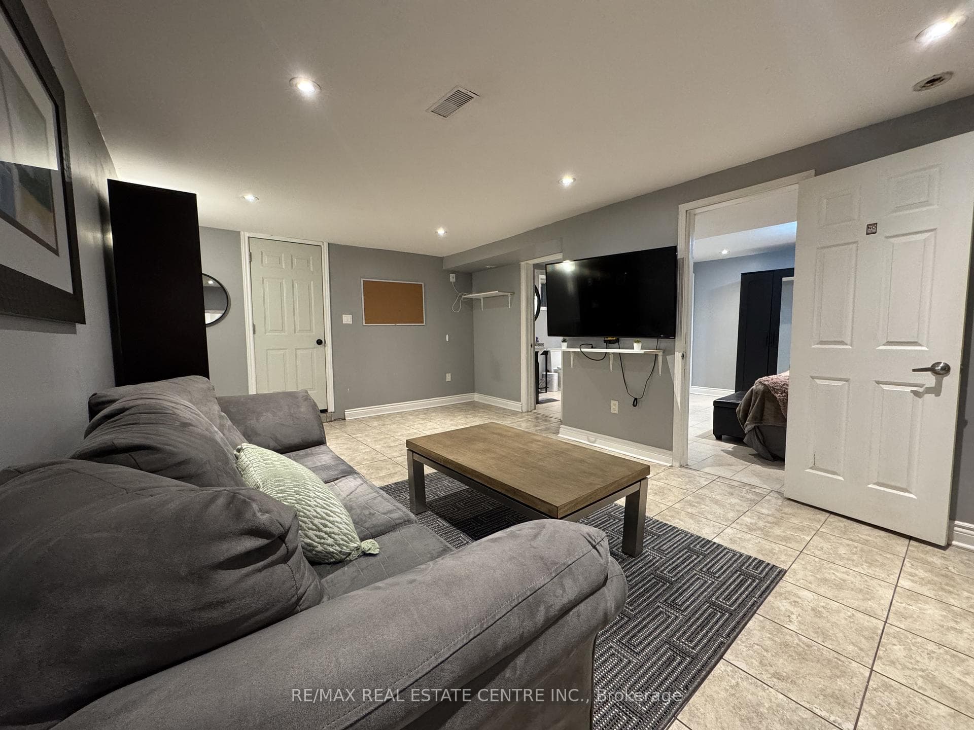 75 Cynthia Road photo 38