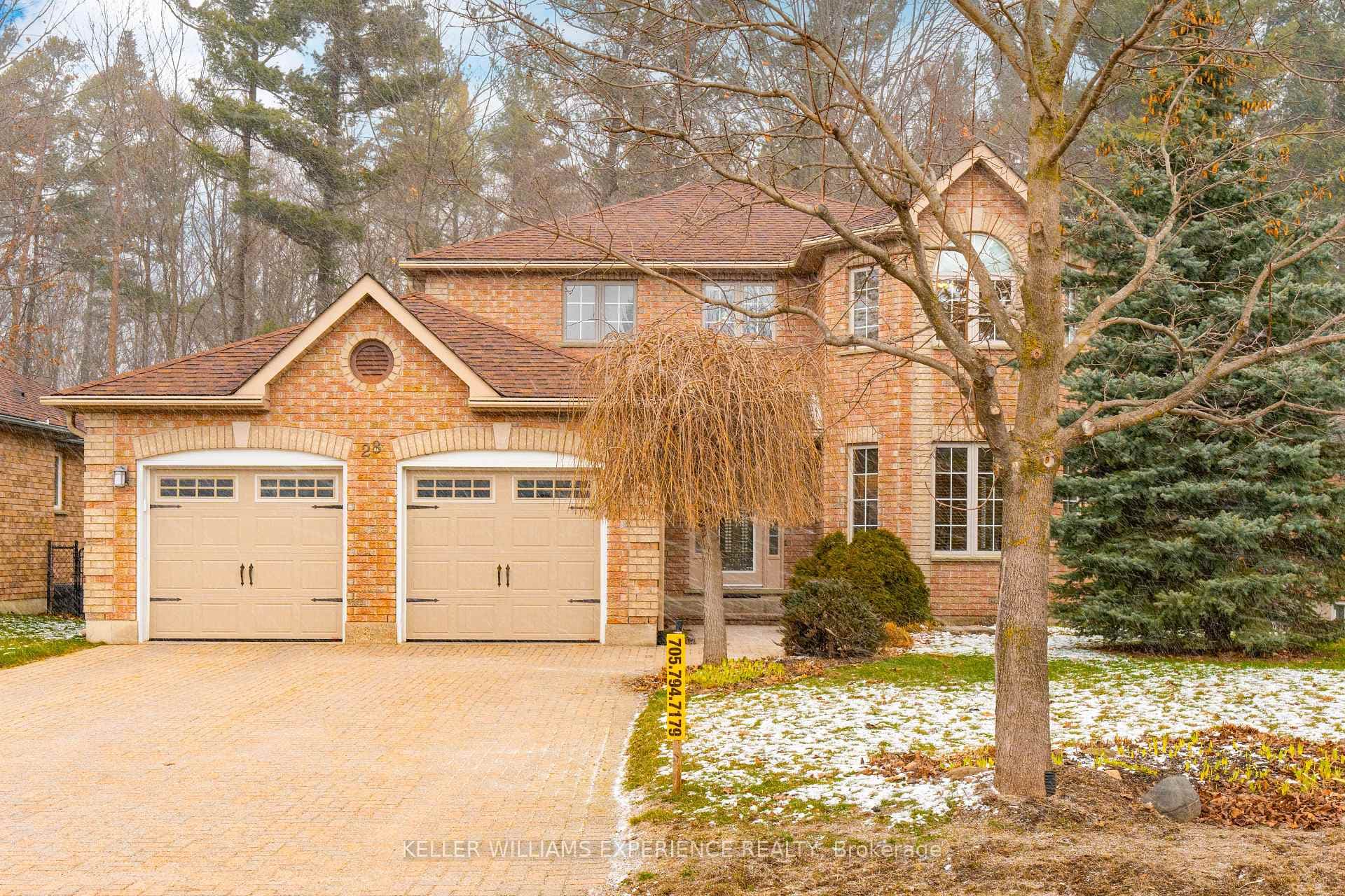 28 GABLES Way photo 1