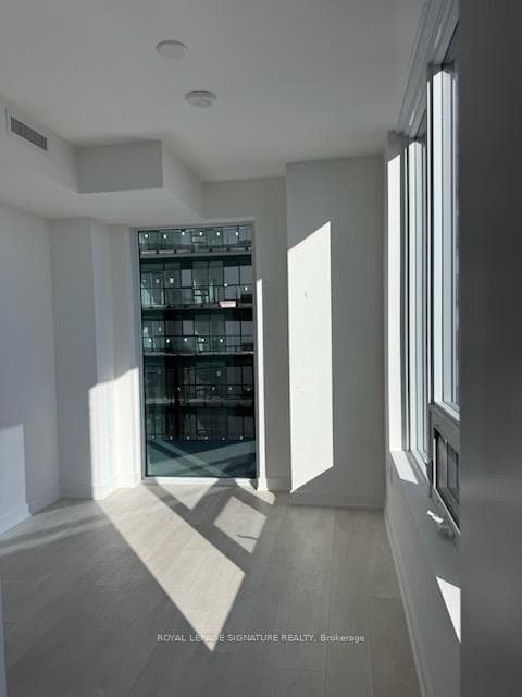 127 Broadway Avenue Unit 1809 photo 6
