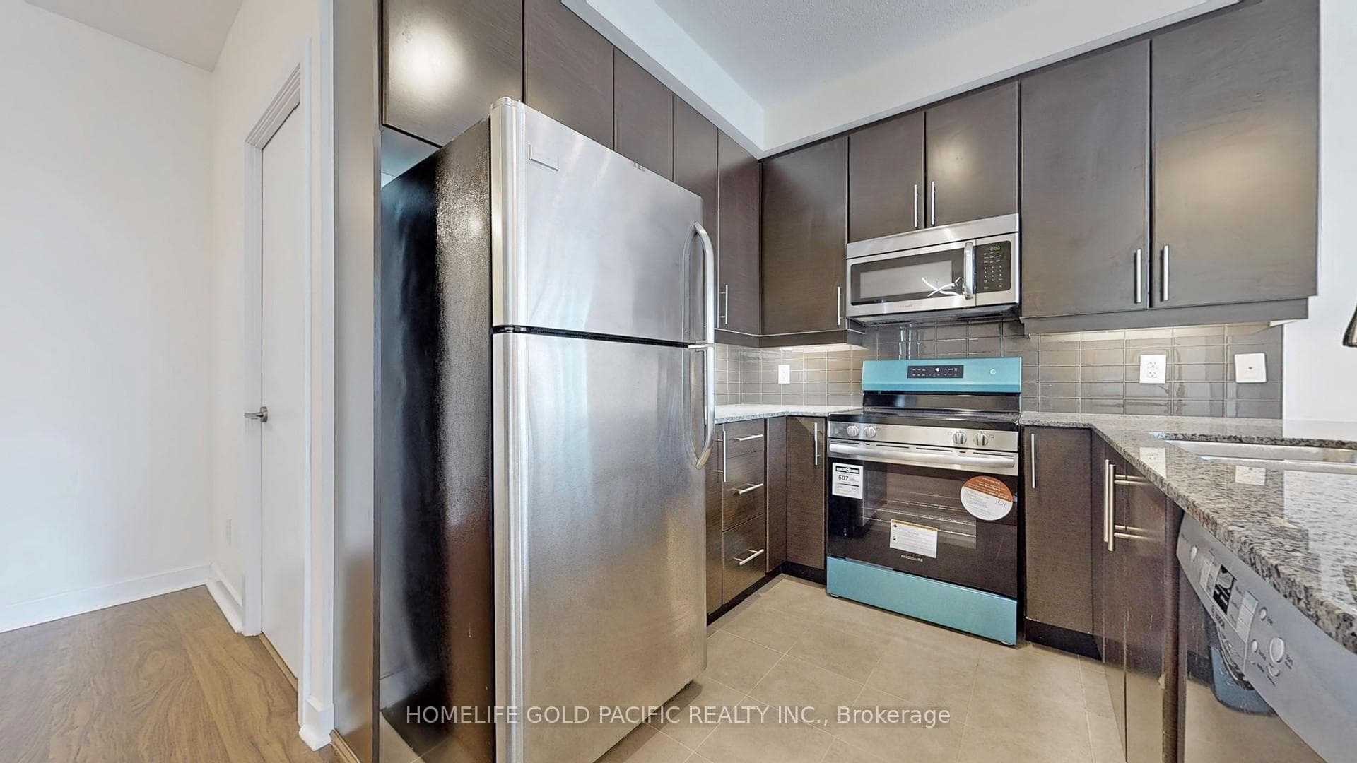 33 Bay Street Unit 1812 photo 14