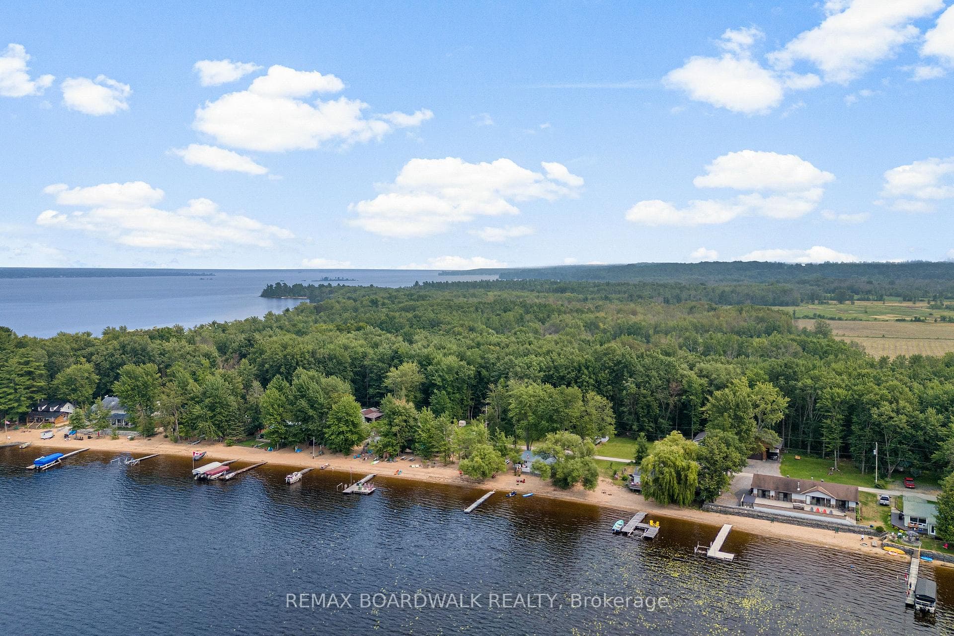 391 Leavoy Lane photo 35