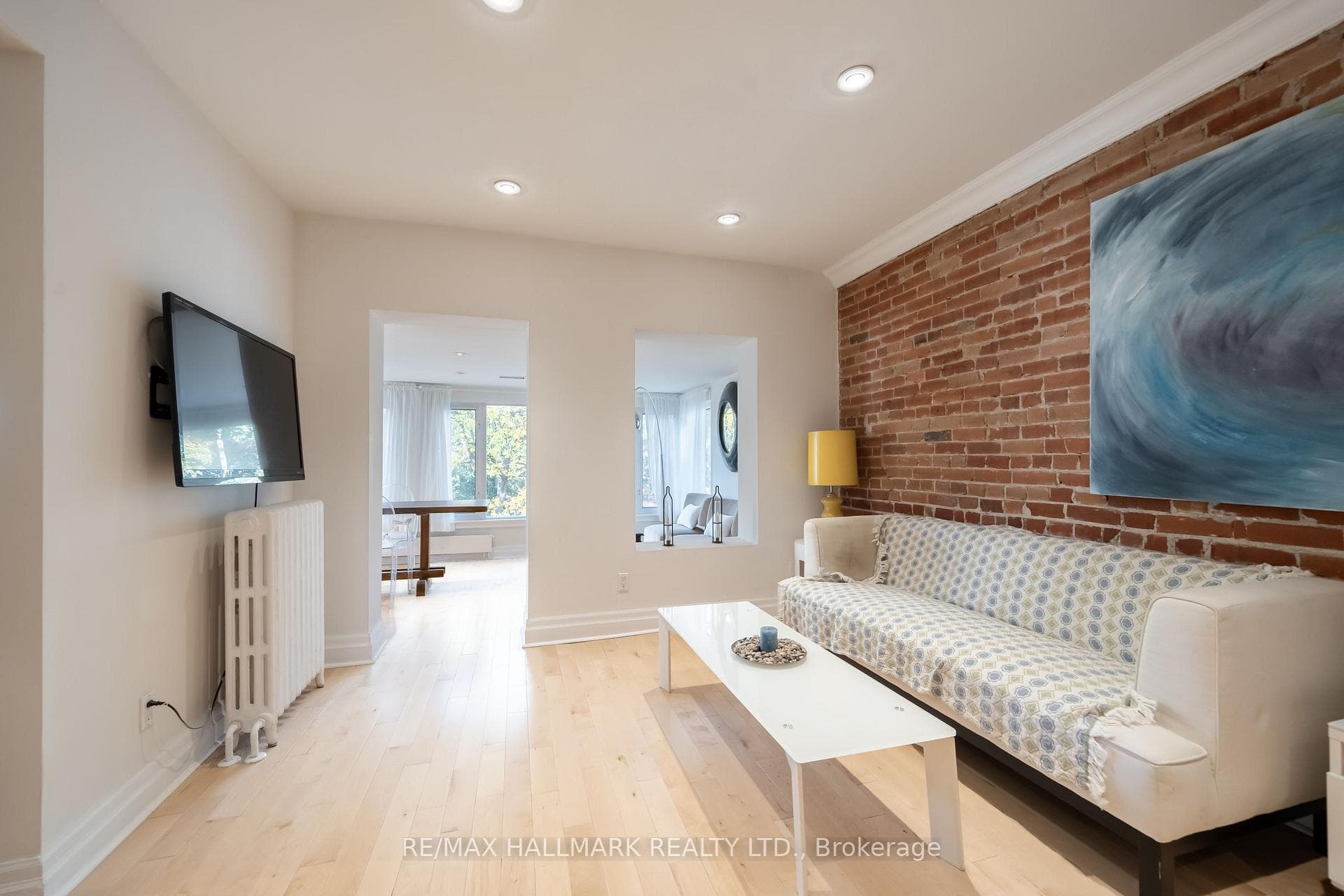 524 Markham Street Unit 2/F photo 9