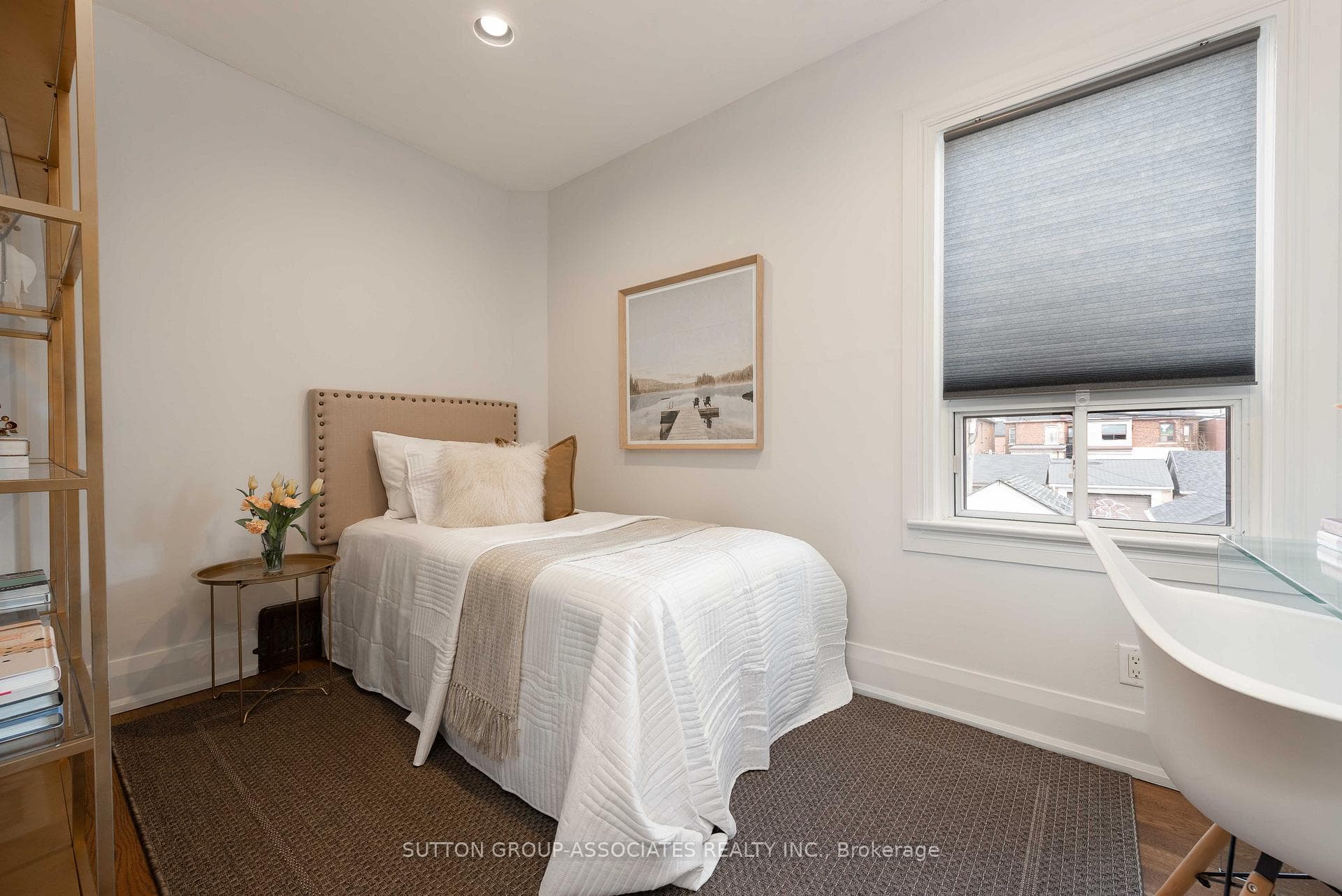 1031 St Clarens Avenue photo 24