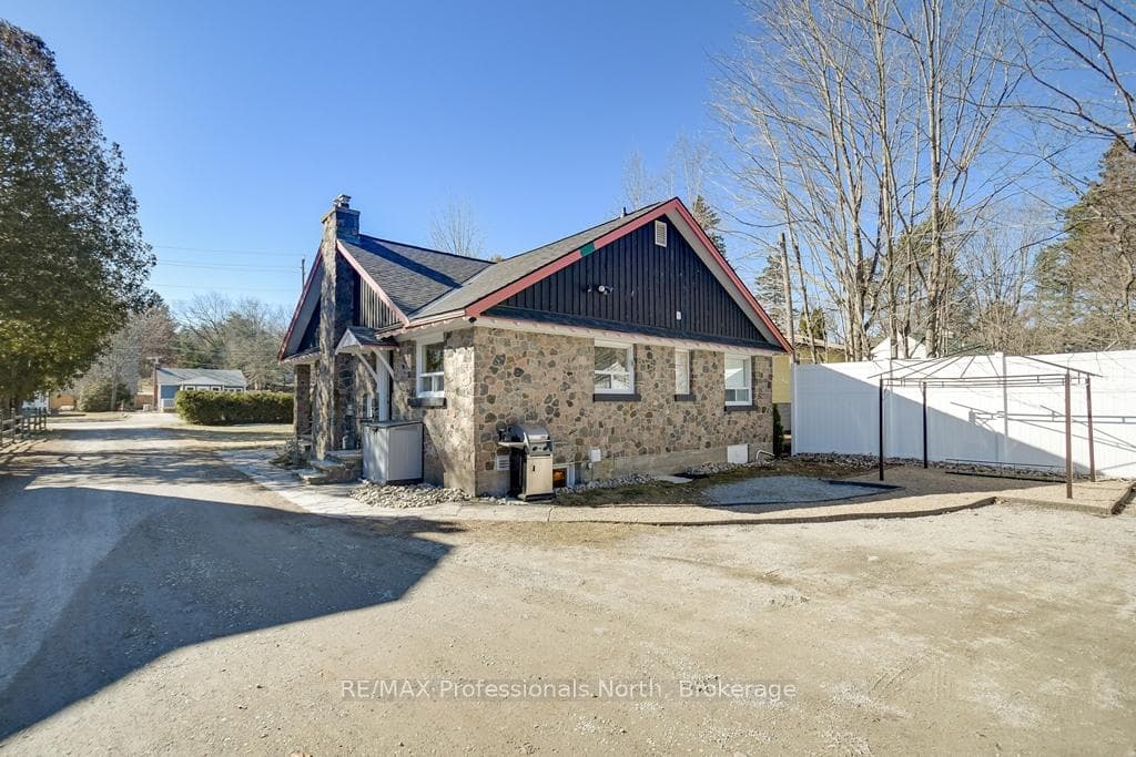 170 Muskoka Beach Road photo 28
