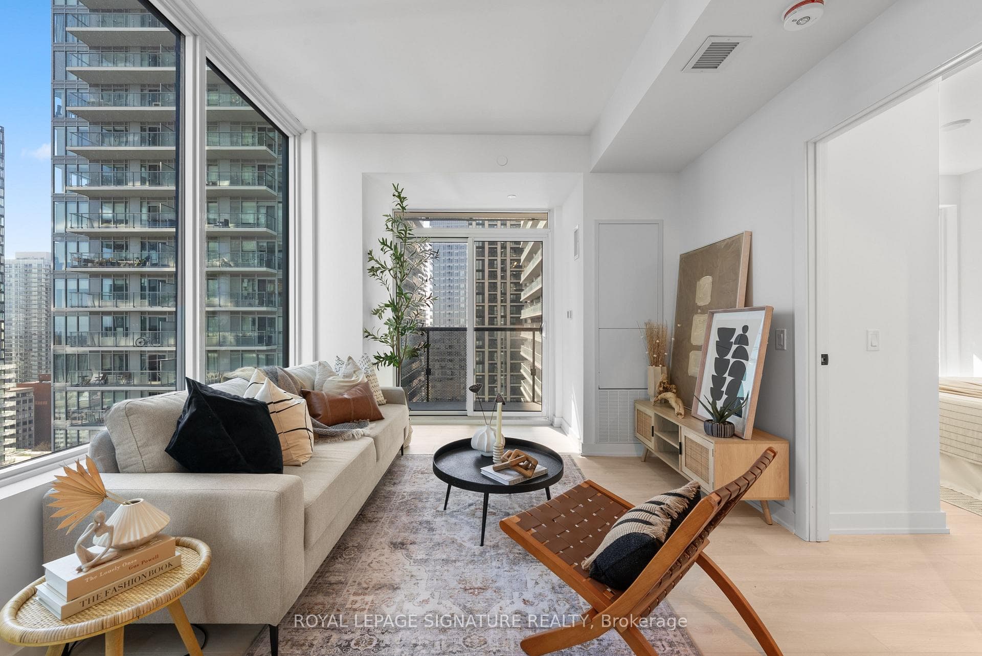 117 Broadway Avenue Unit 3102 photo 12