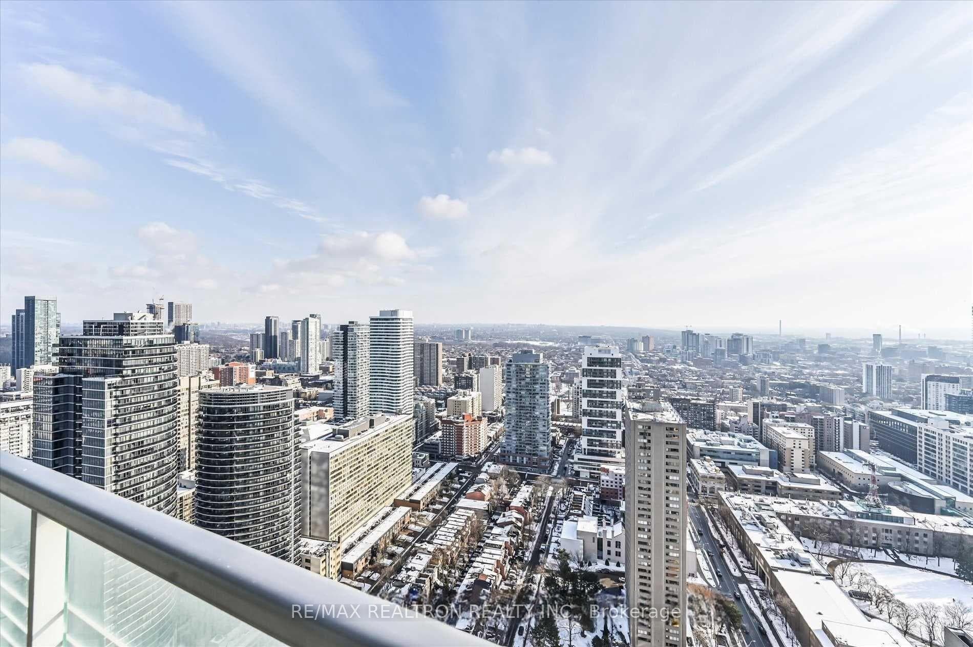 386 Yonge Street Unit 4103 photo 17