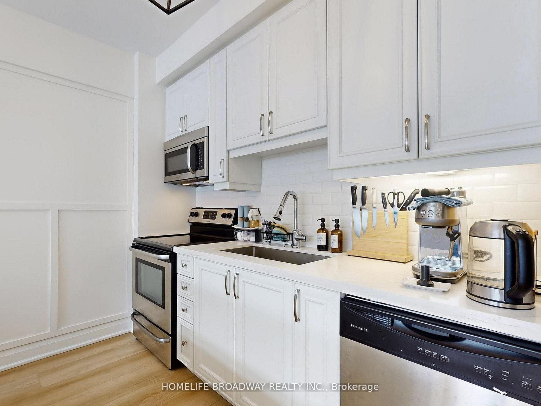 24 Woodstream Boulevard Unit 112 photo 11