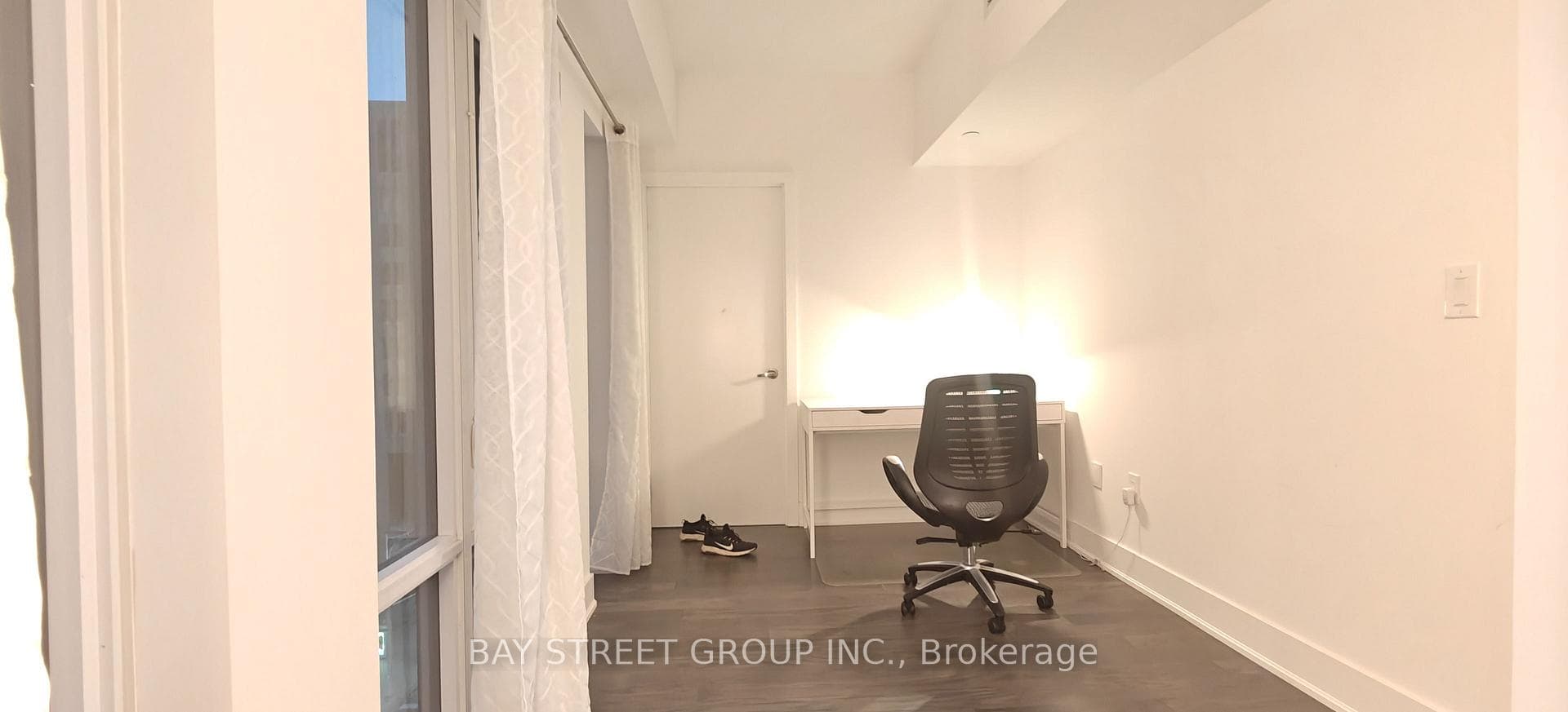 955 Bay Street Unit 614 photo 8