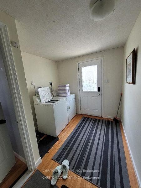 566 Chantenay Drive photo 7