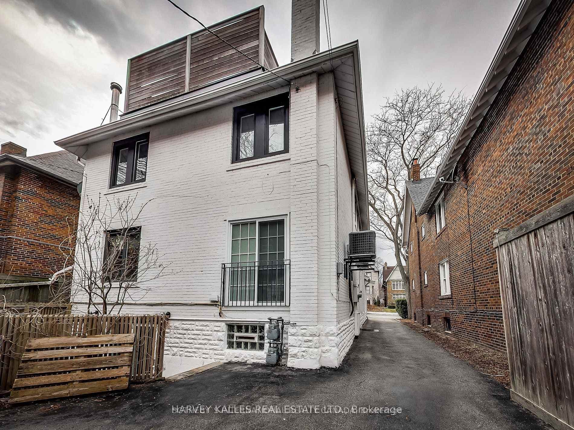 9 Highbourne Road Unit Main photo 31