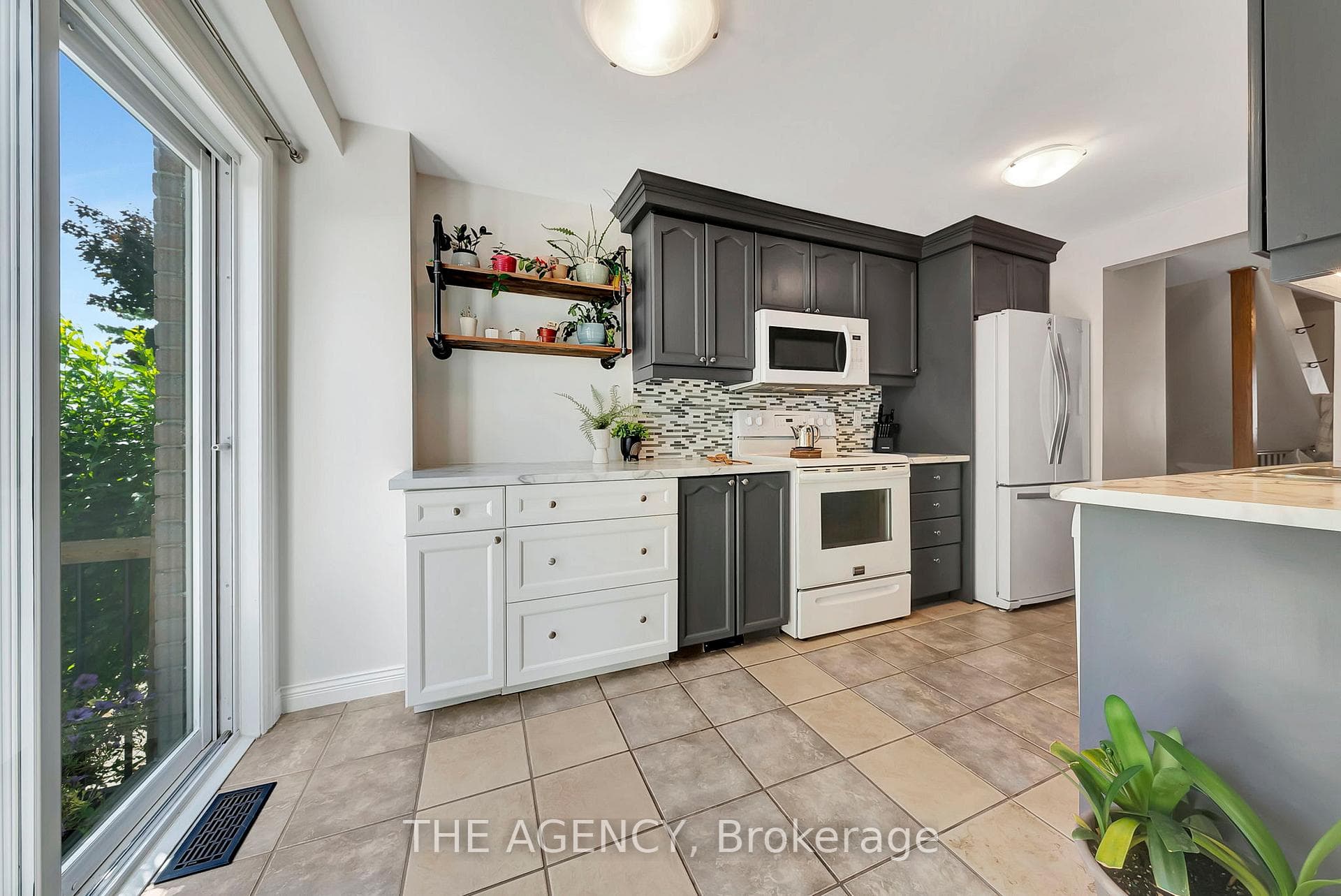 36 Carmine Crescent photo 11