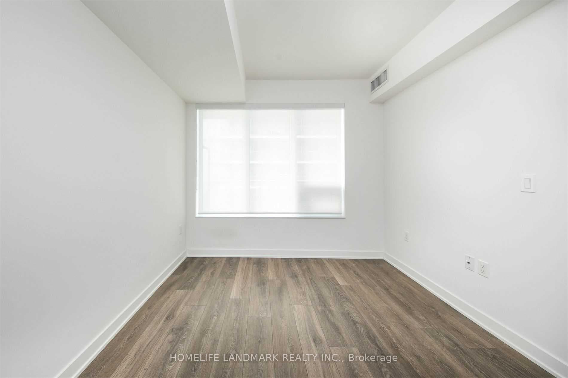 99 Broadway Avenue Unit 908 photo 4