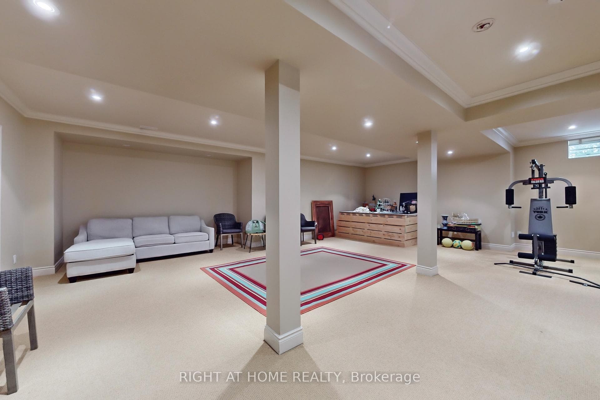 88 Langtry Place photo 35