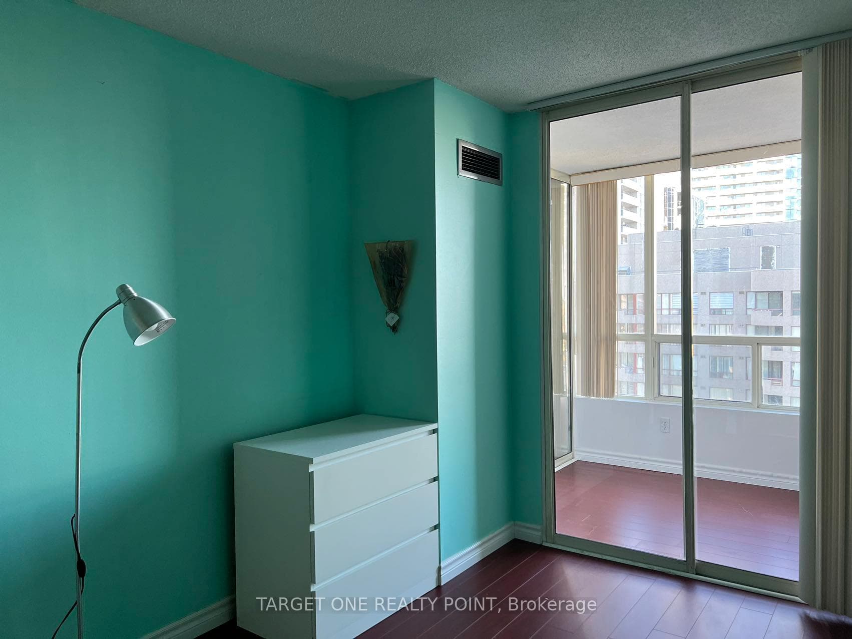 5765 Yonge Street Unit 1604 photo 10