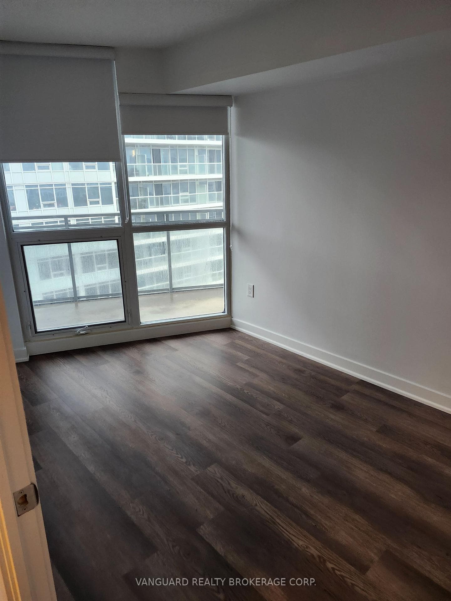 38 Dan Leckie Way Unit 1506 photo 6