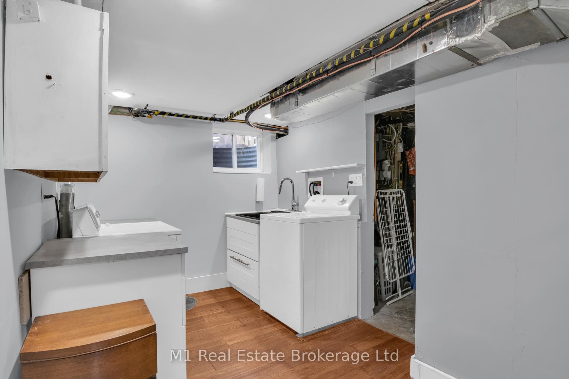 148 Victoria Road photo 33