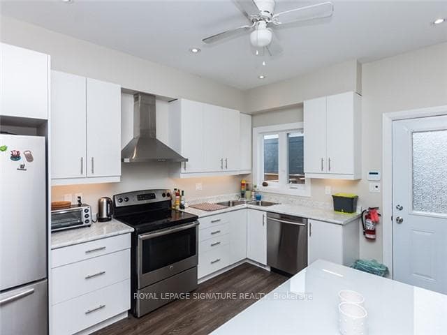 88 Mitchell Avenue photo 4