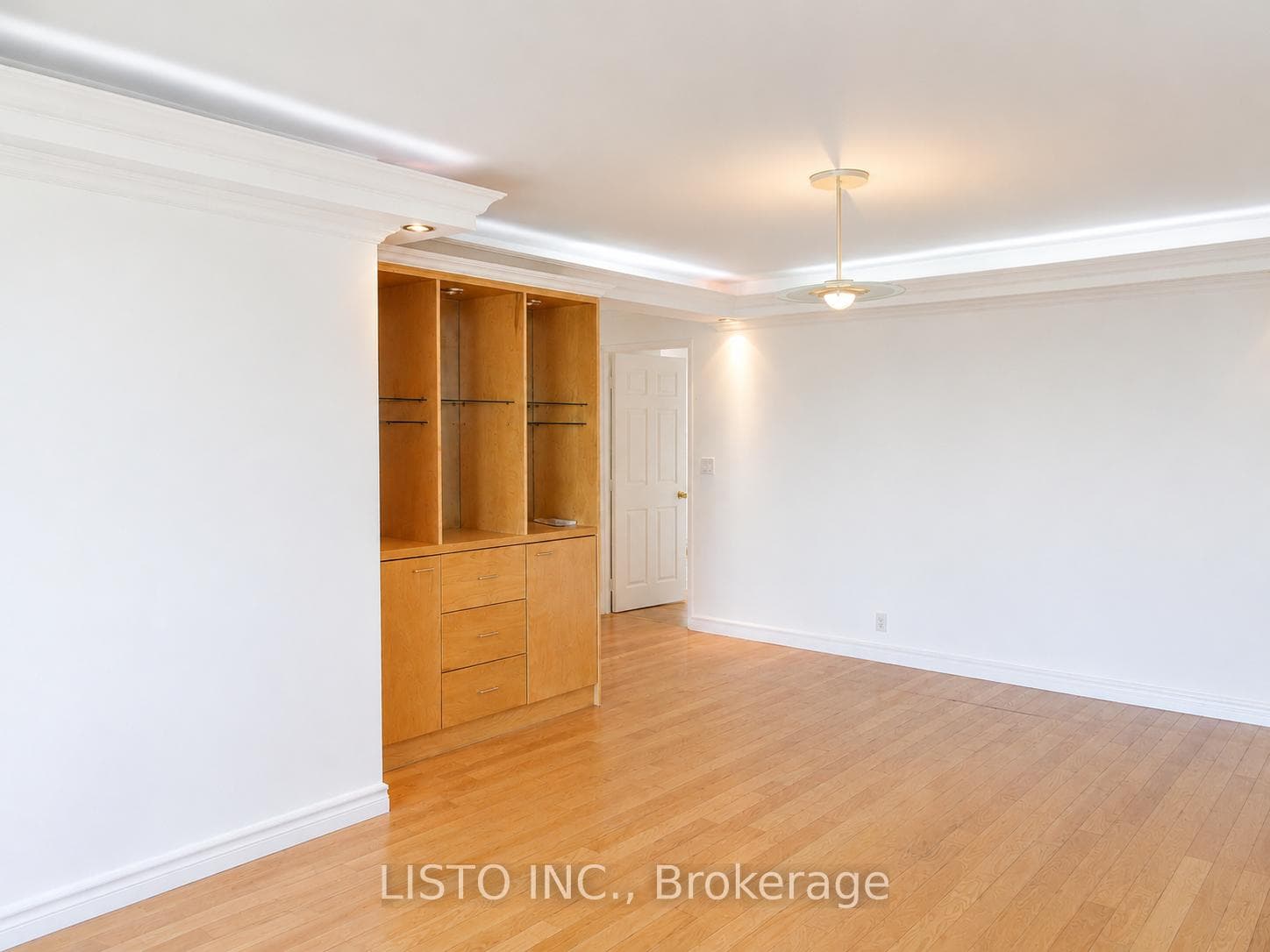 8 Lee Centre Drive Unit 2009 photo 10