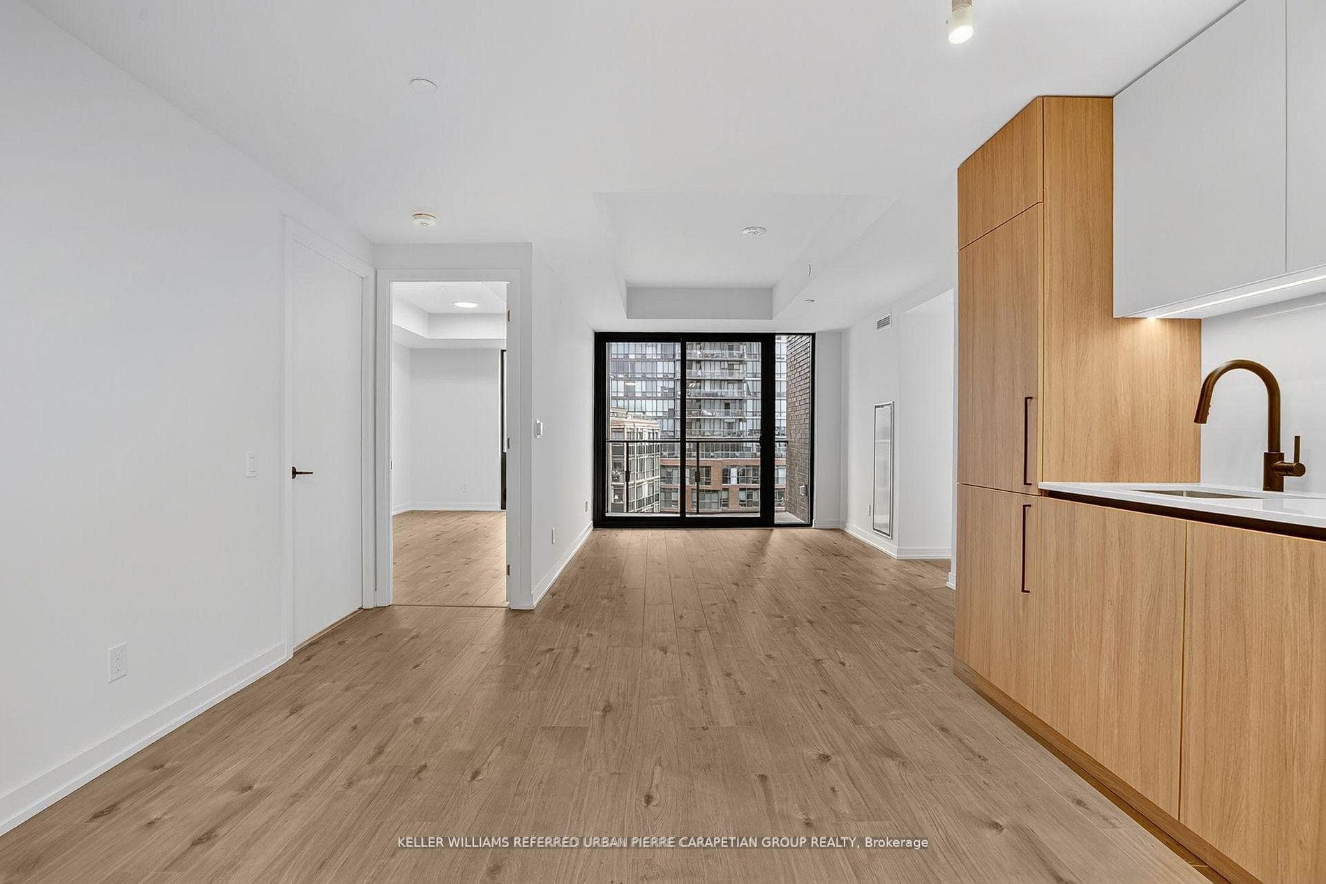 35 Parliament Street Unit 708 photo 8