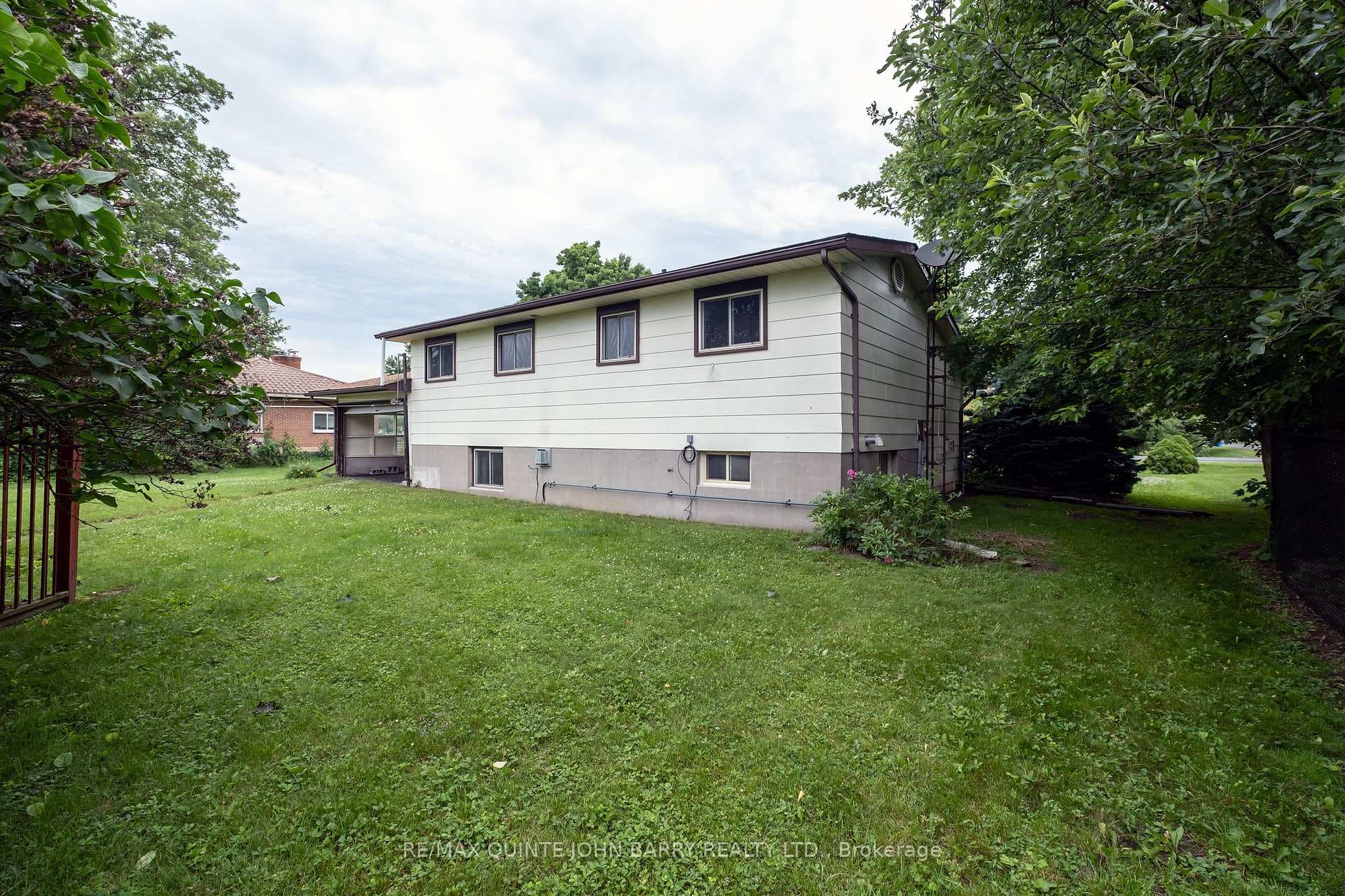28 Walter Avenue photo 11