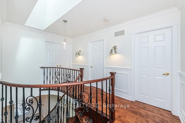 4 Penhurst Place photo 18