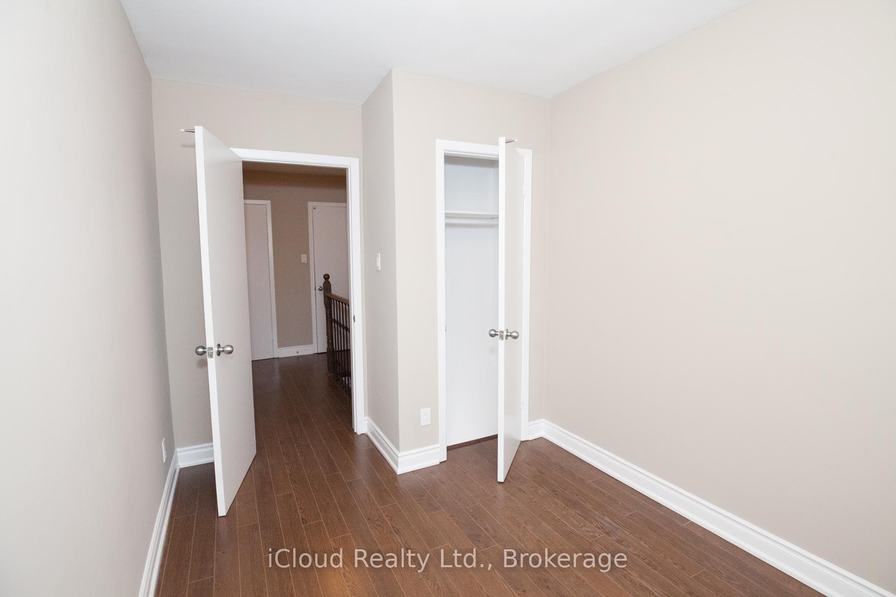 920 Pape Avenue Unit UPPER - B photo 17